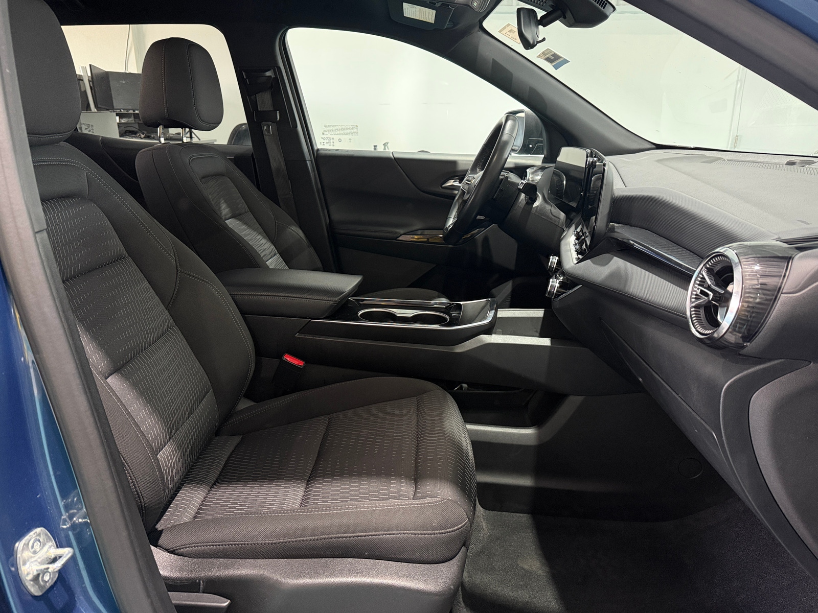 Thumbnail: 2025 Chevrolet Equinox - 2