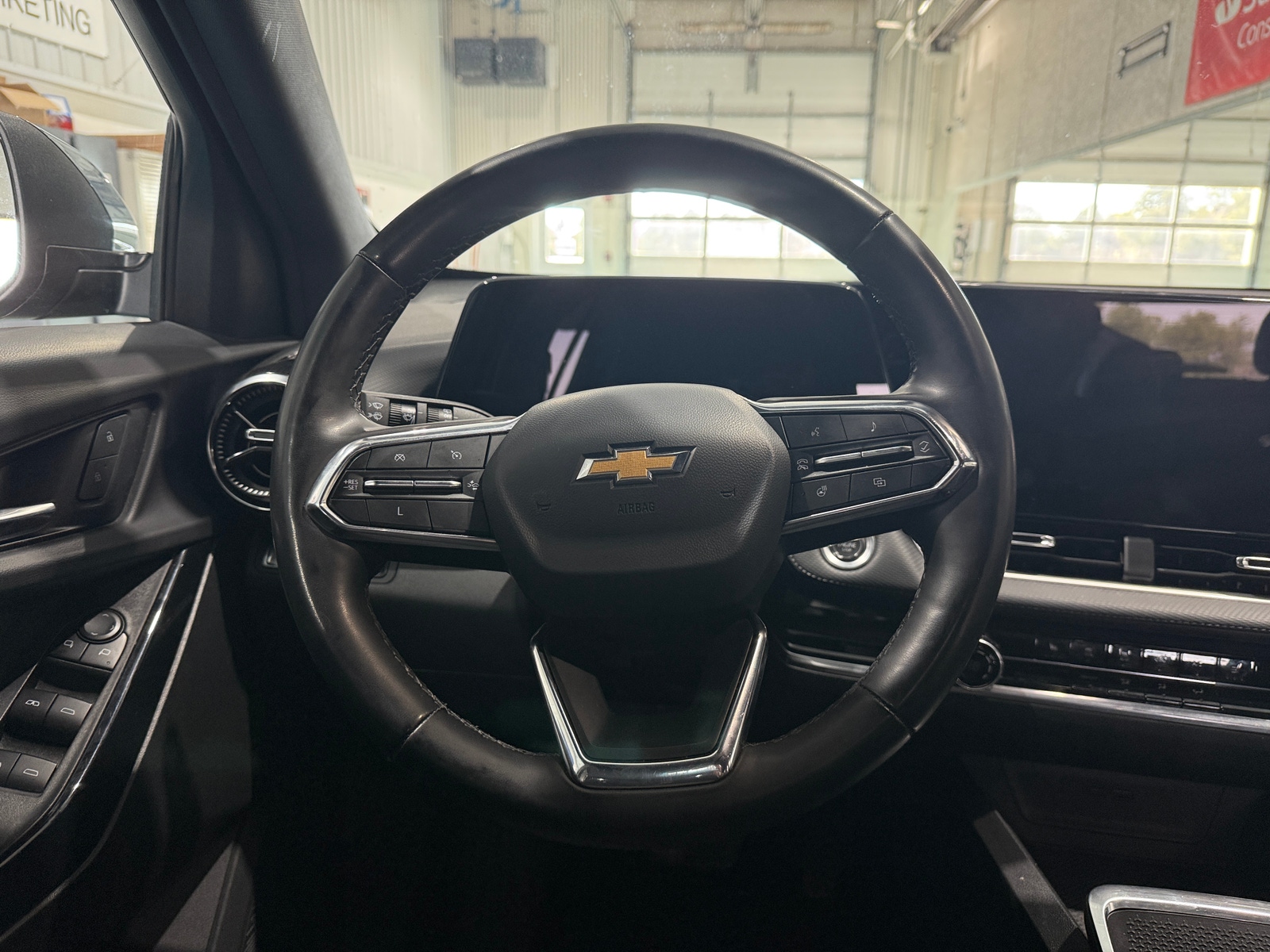 Thumbnail: 2025 Chevrolet Equinox - 5