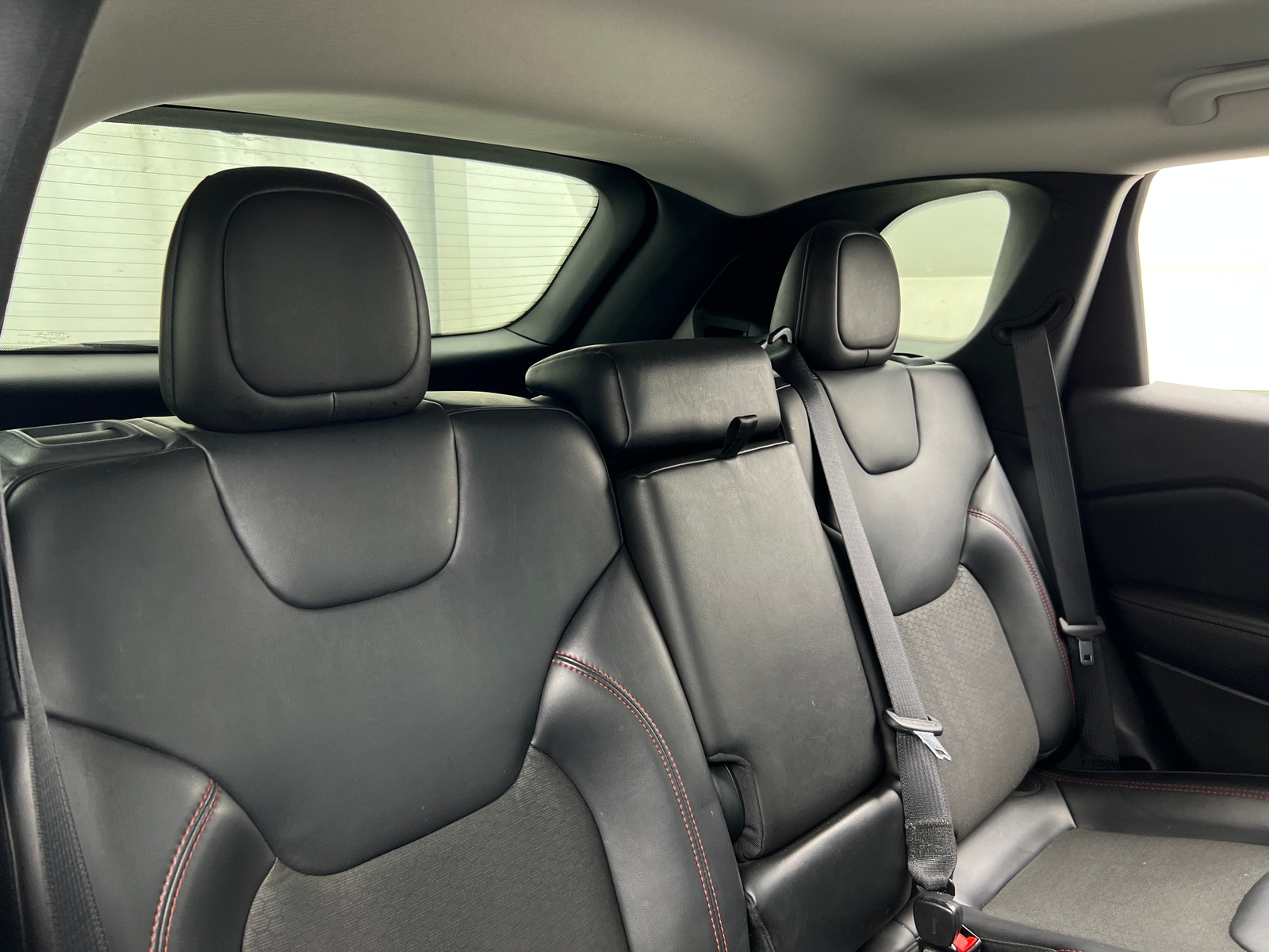 Thumbnail: 2020 Jeep Cherokee - 6