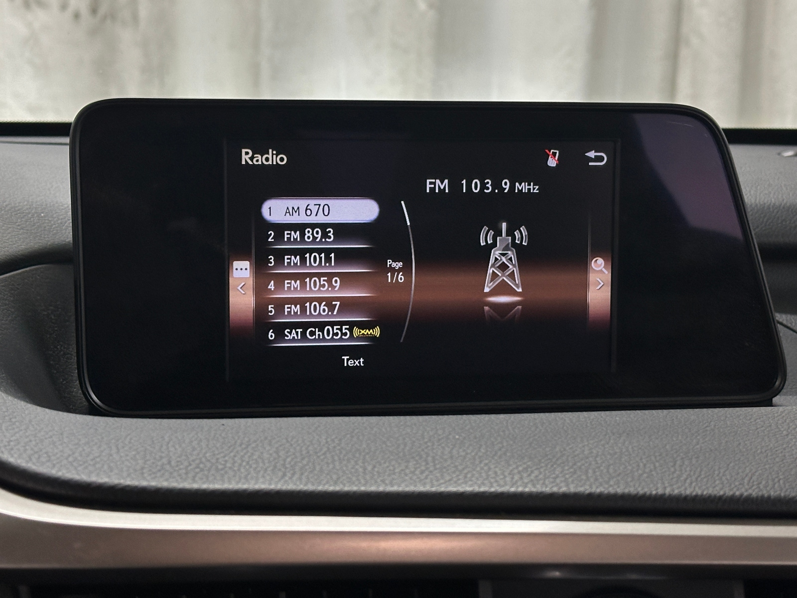 Thumbnail: 2019 Lexus RX - 4