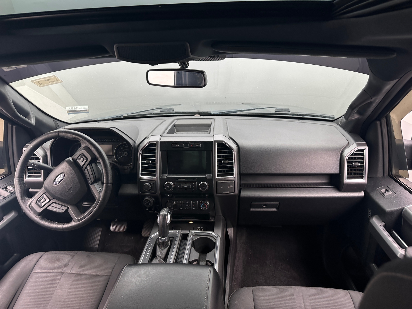 Thumbnail: 2016 Ford Econoline - 3