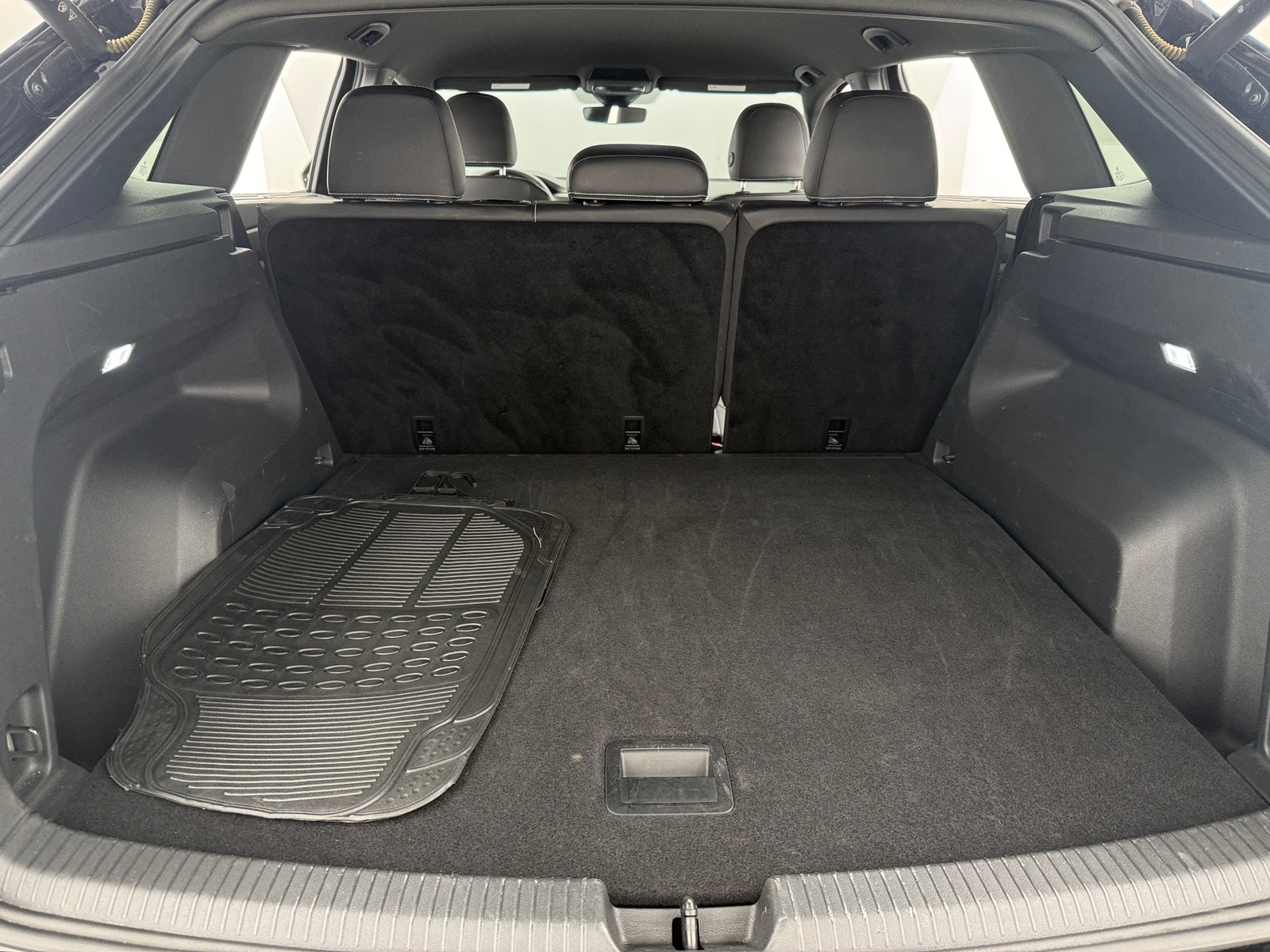 Thumbnail: 2025 Volkswagen Atlas - 6