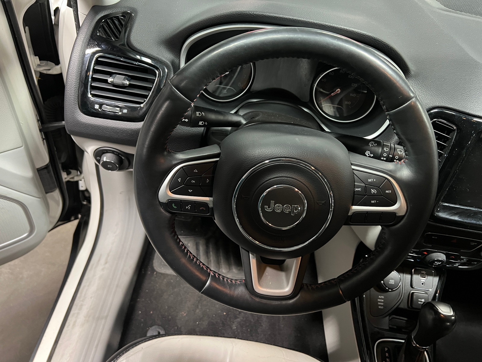 Thumbnail: 2018 Jeep Compass - 4