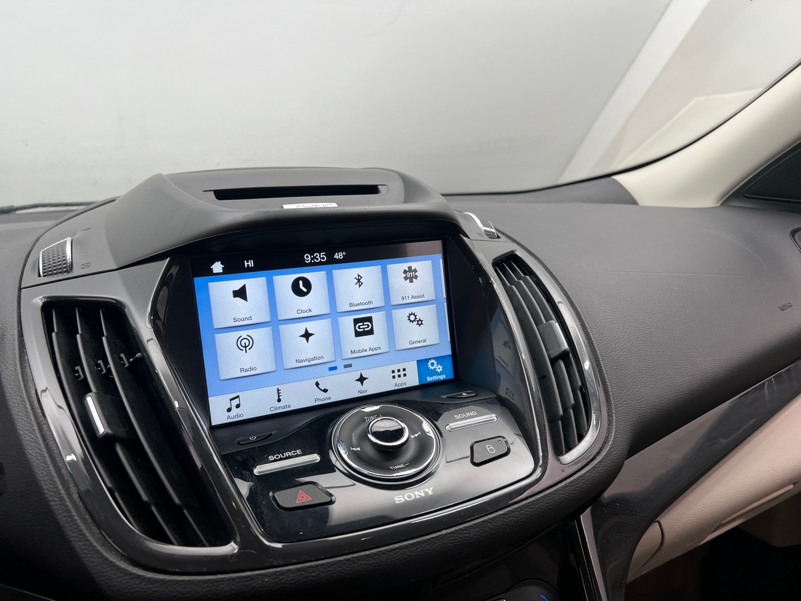 Thumbnail: 2016 Ford Escape - 3