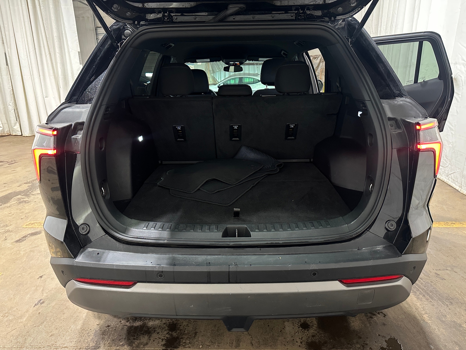 Thumbnail: 2025 Chevrolet Equinox - 7