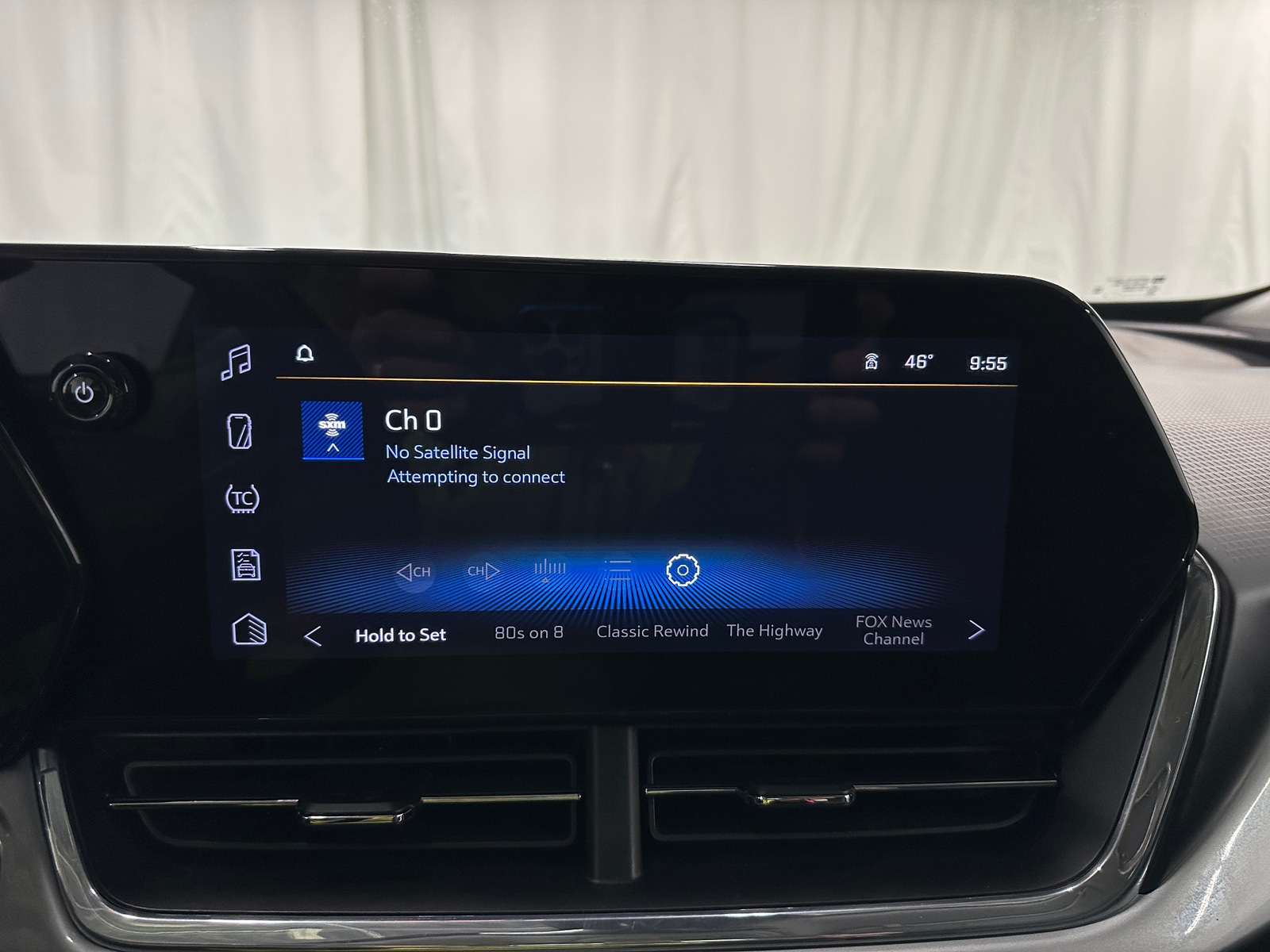 Thumbnail: 2025 Chevrolet Trax - 4