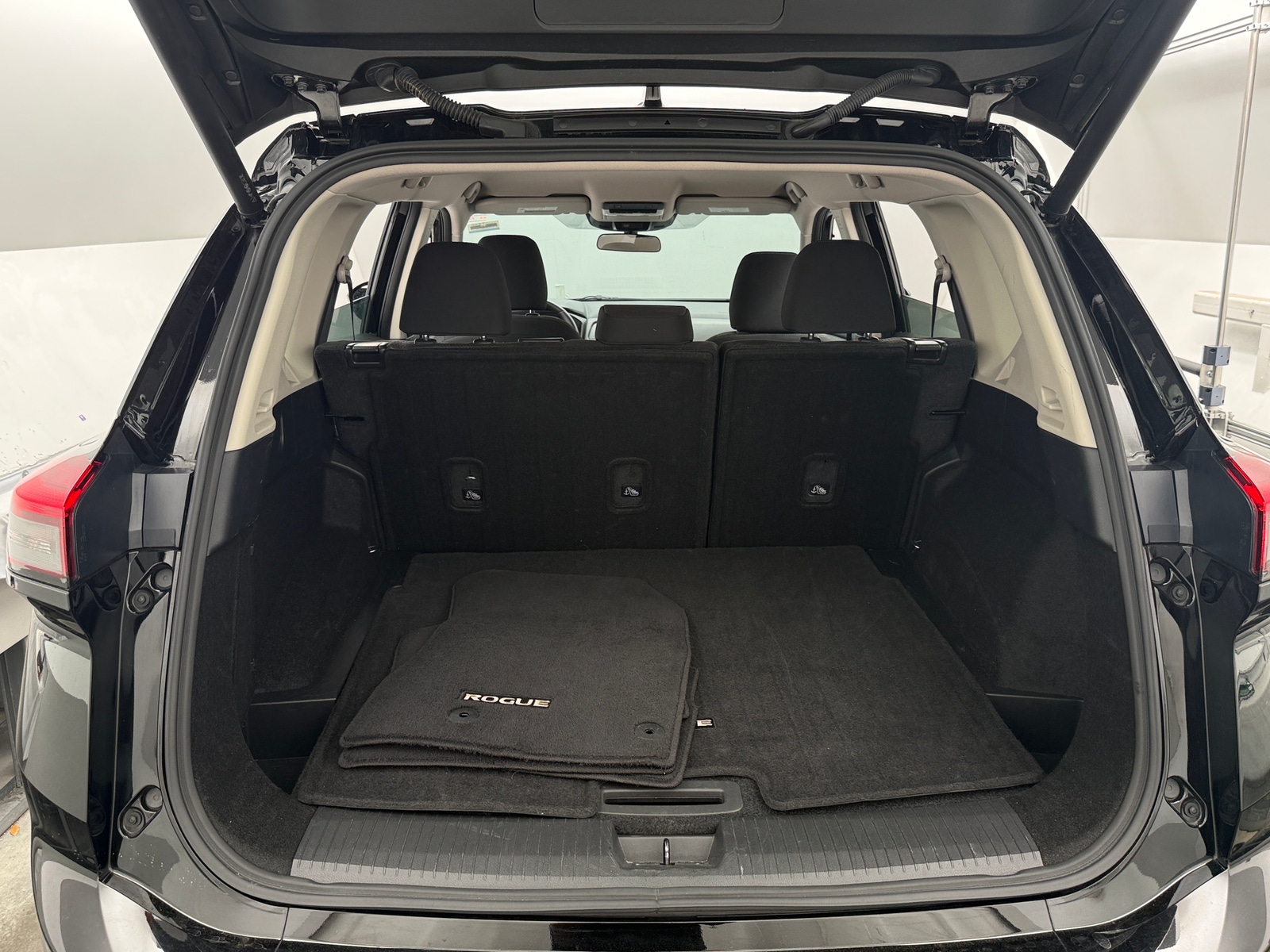 Thumbnail: 2025 Nissan Rogue - 7