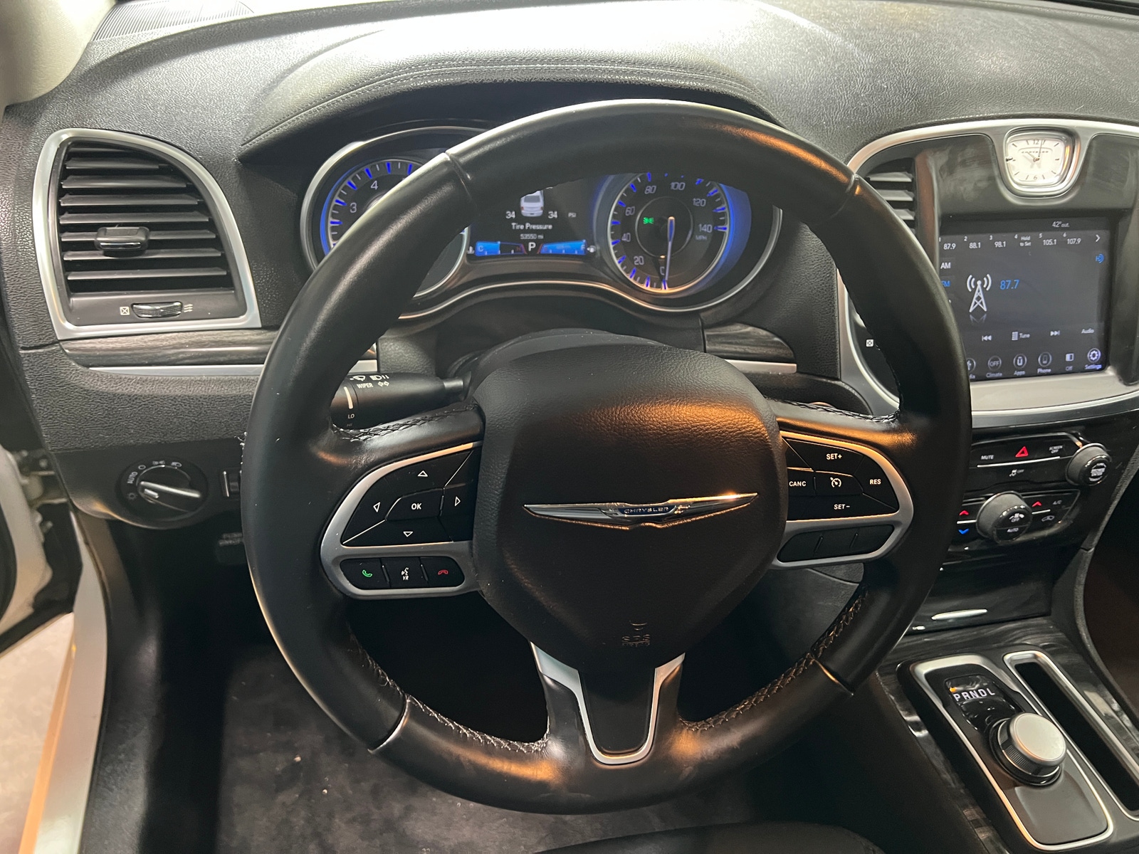 Thumbnail: 2018 Chrysler 300 - 5