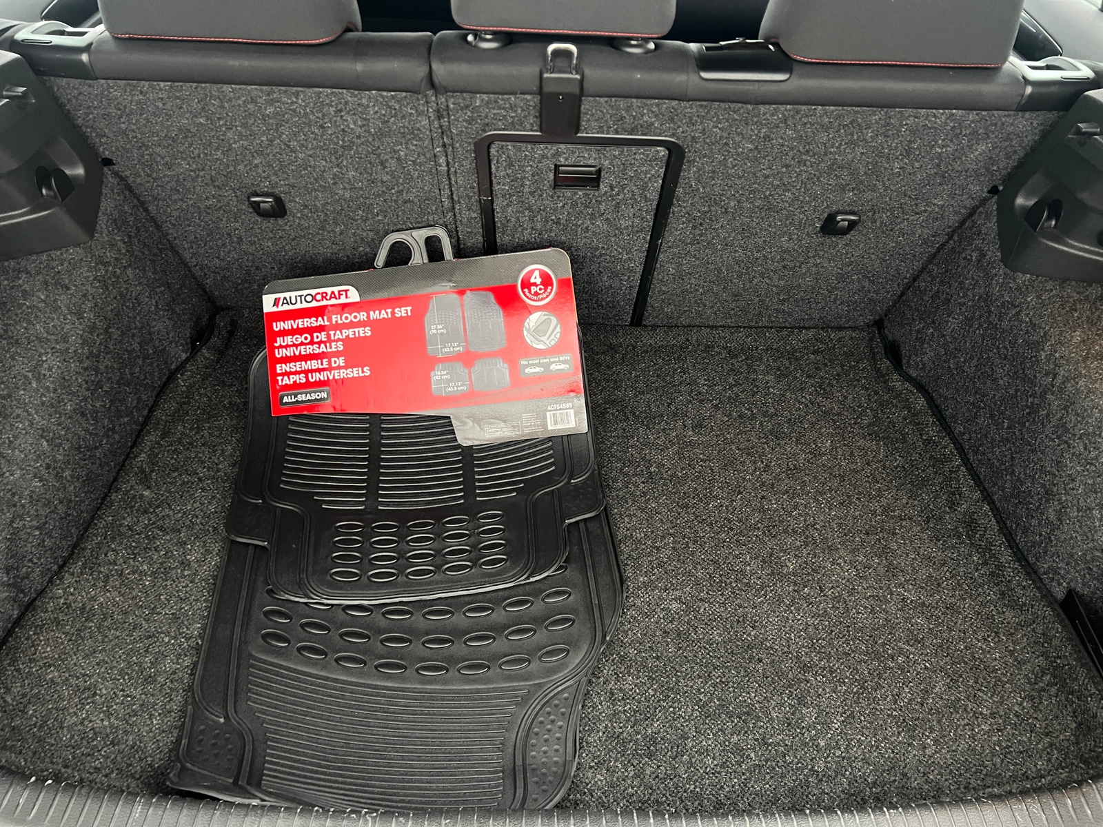 Thumbnail: 2011 Volkswagen Golf - 7