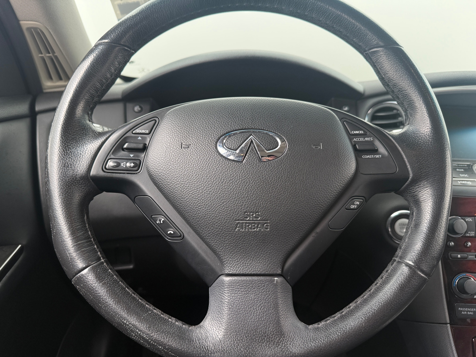 Thumbnail: 2017 INFINITI QX50 - 4