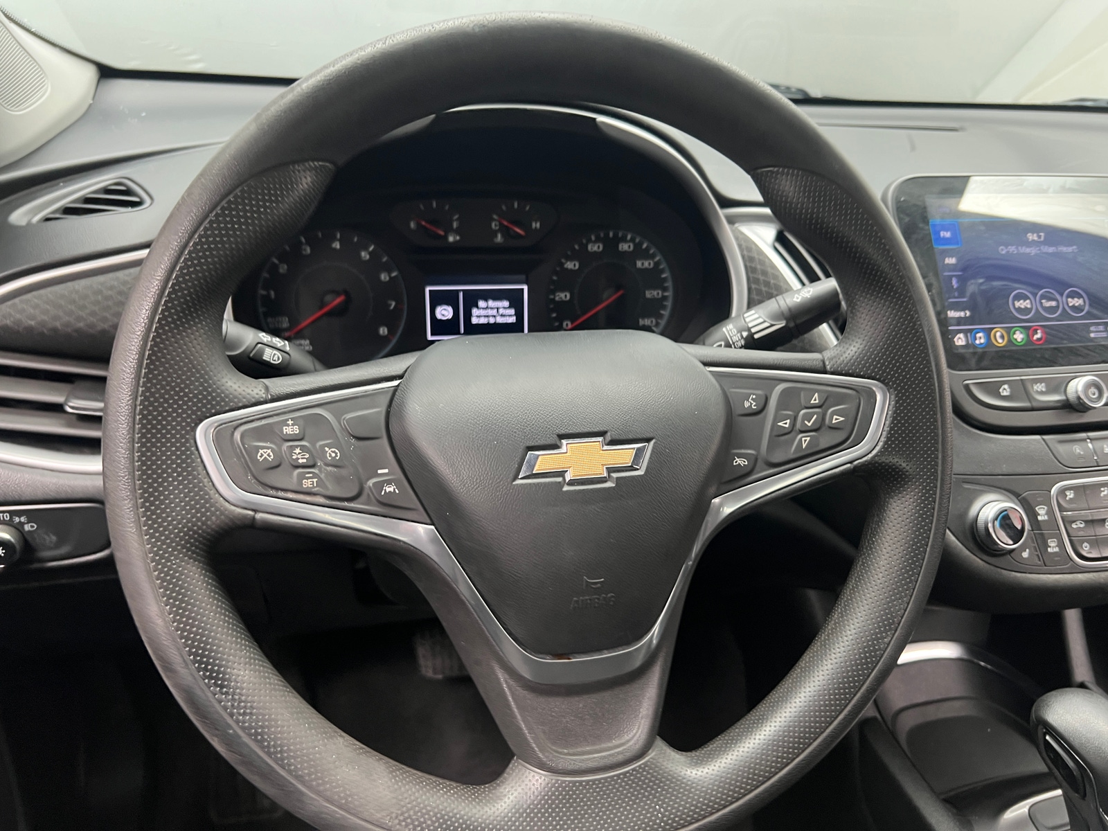 Thumbnail: 2023 Chevrolet Malibu - 5