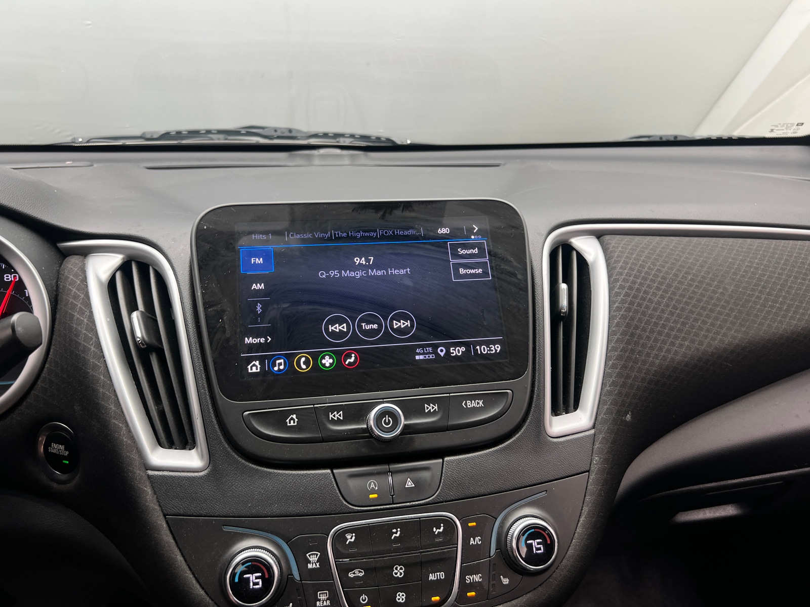 Thumbnail: 2023 Chevrolet Malibu - 4