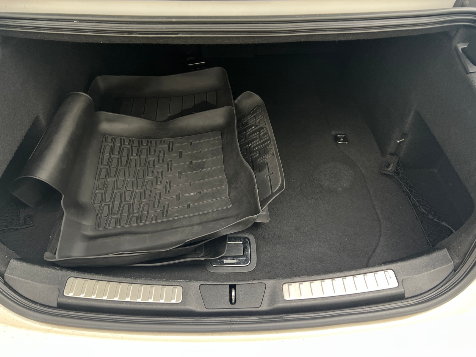 Thumbnail: 2018 Lincoln Continental - 6