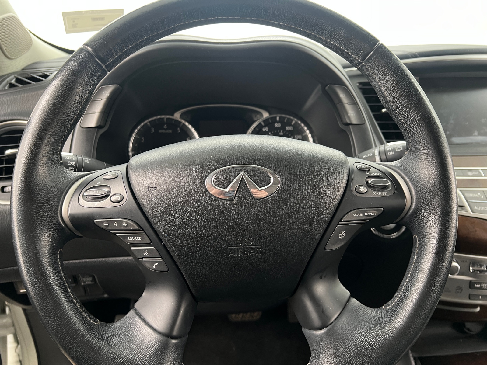 Thumbnail: 2017 INFINITI QX60 - 4