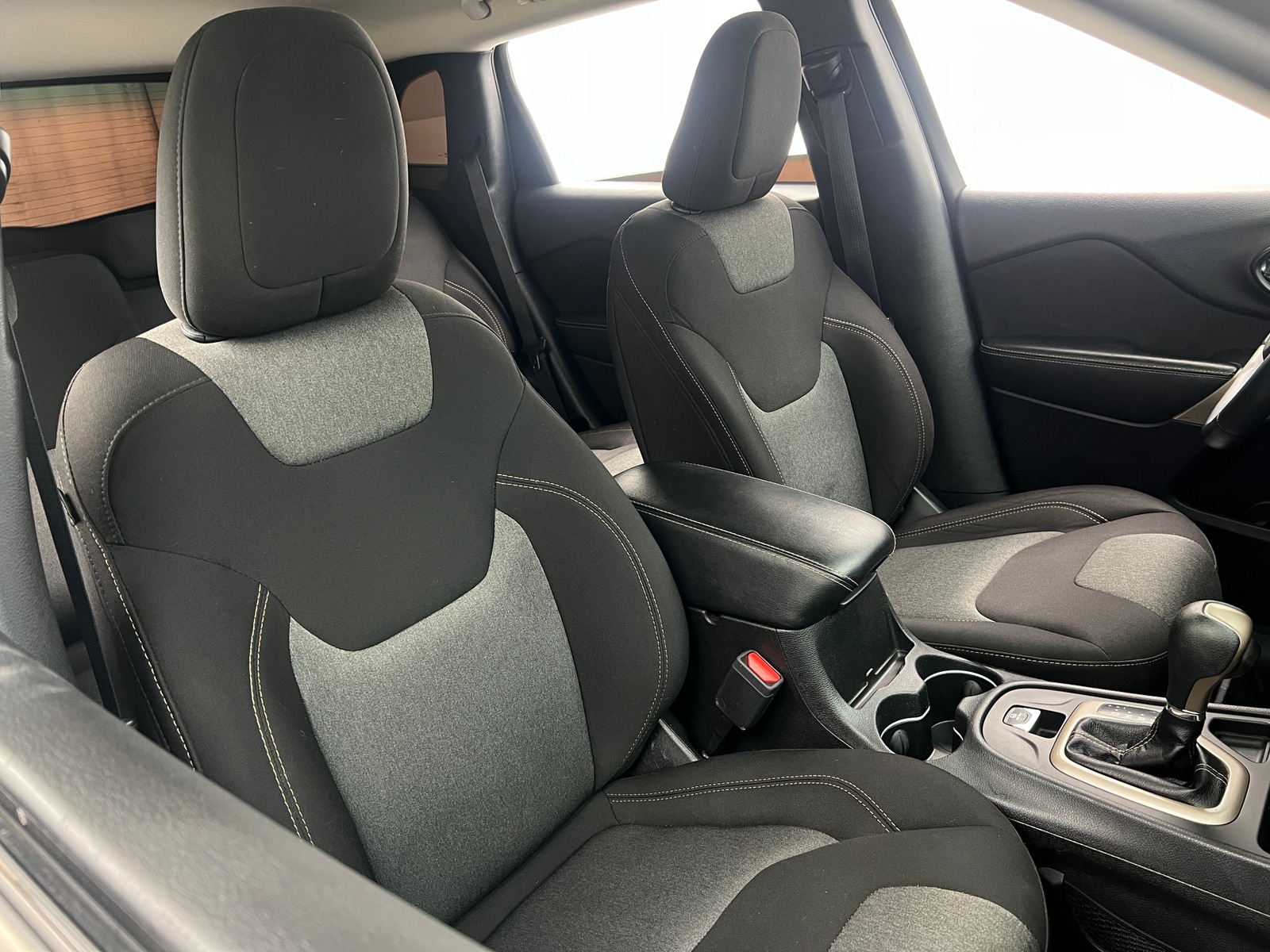 Thumbnail: 2017 Jeep Cherokee - 2