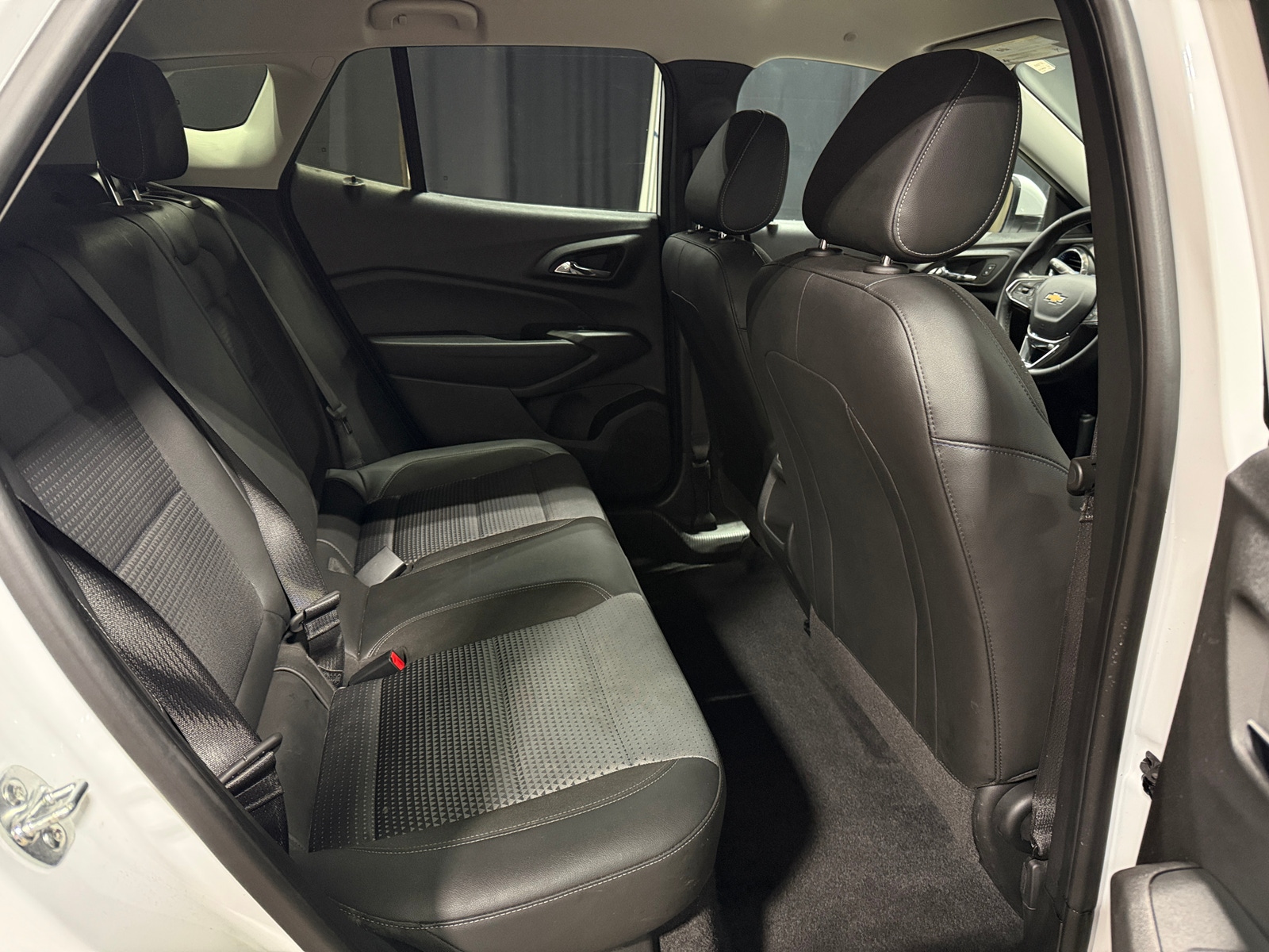 Thumbnail: 2025 Chevrolet Trax - 6