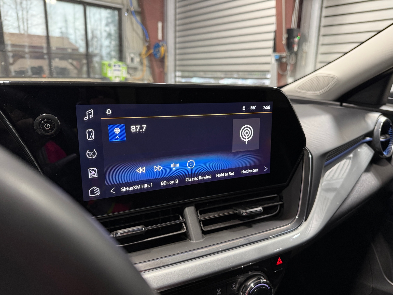 Thumbnail: 2025 Chevrolet Trax - 4