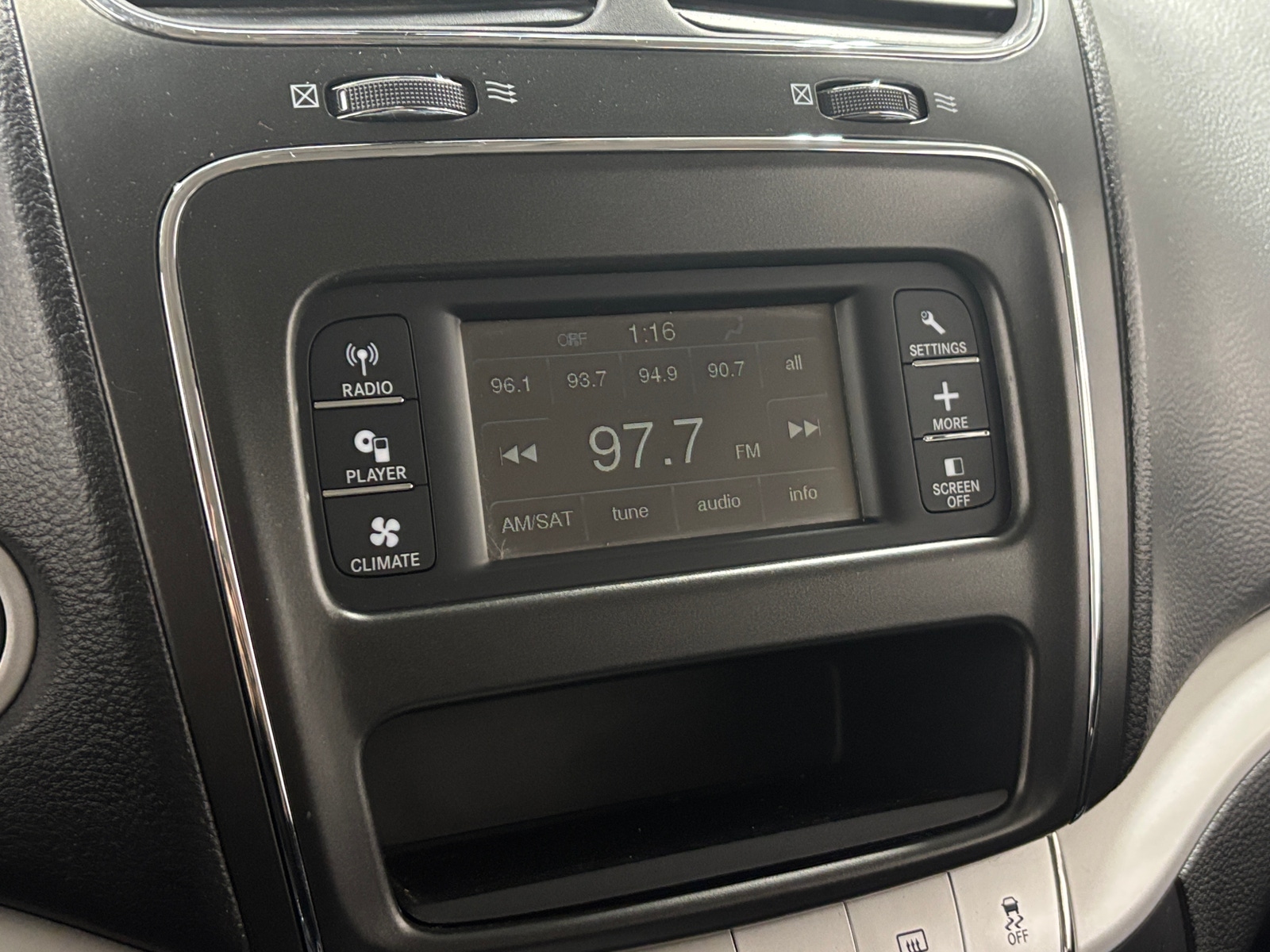 Thumbnail: 2019 Dodge Journey - 4