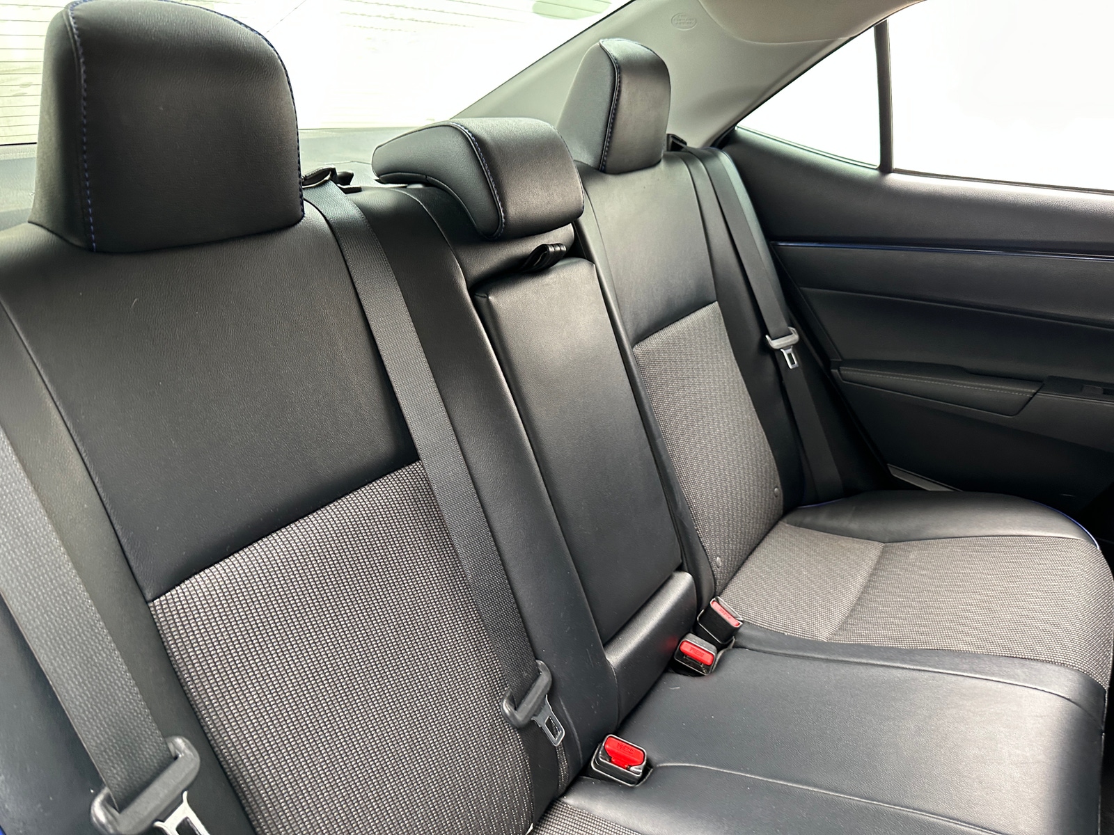 Thumbnail: 2017 Toyota Corolla - 6