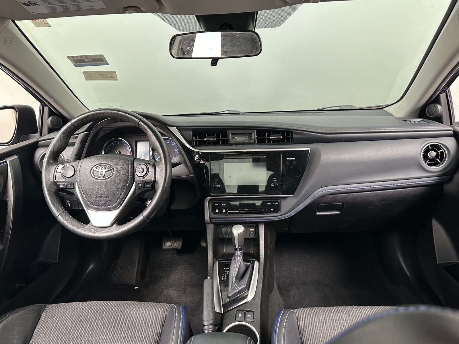 Thumbnail: 2017 Toyota Corolla - 3