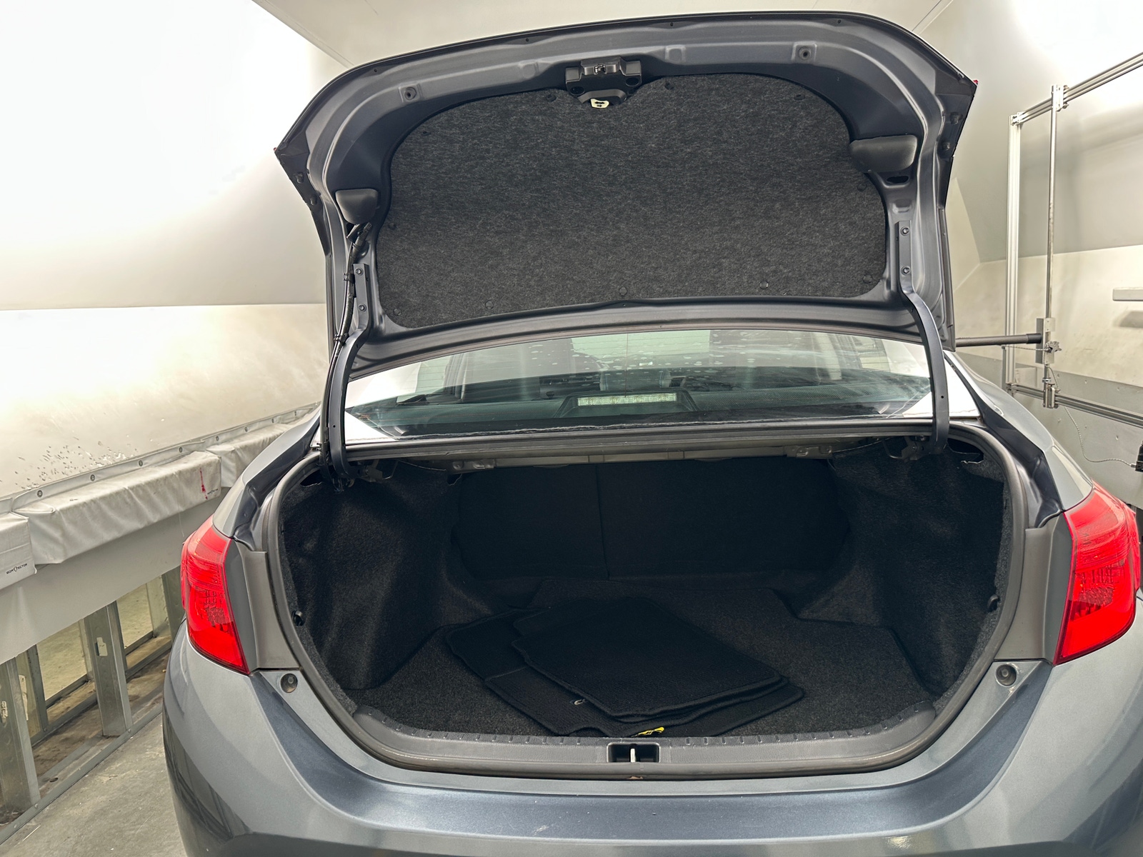 Thumbnail: 2017 Toyota Corolla - 7