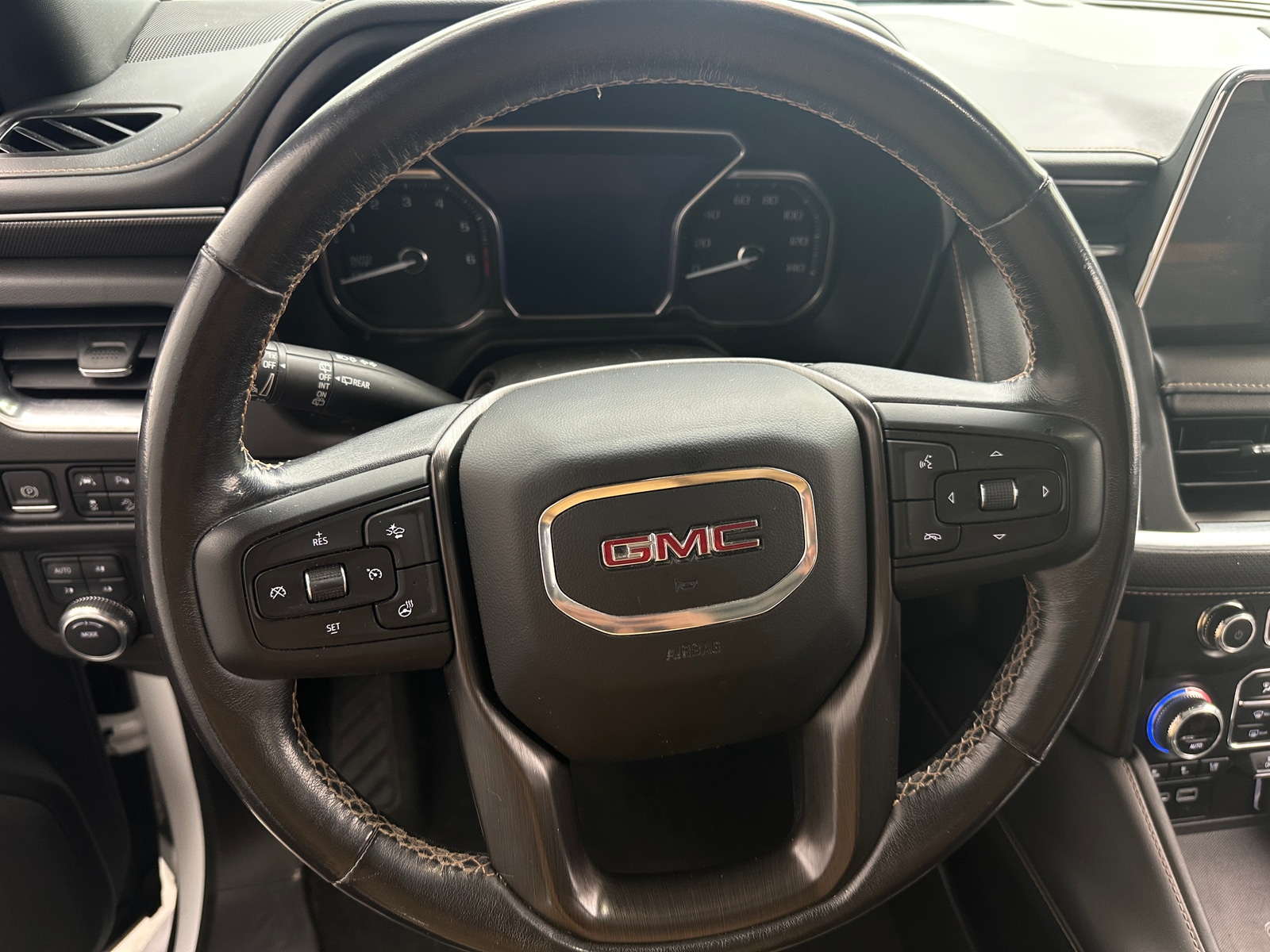 Thumbnail: 2021 GMC Yukon - 4