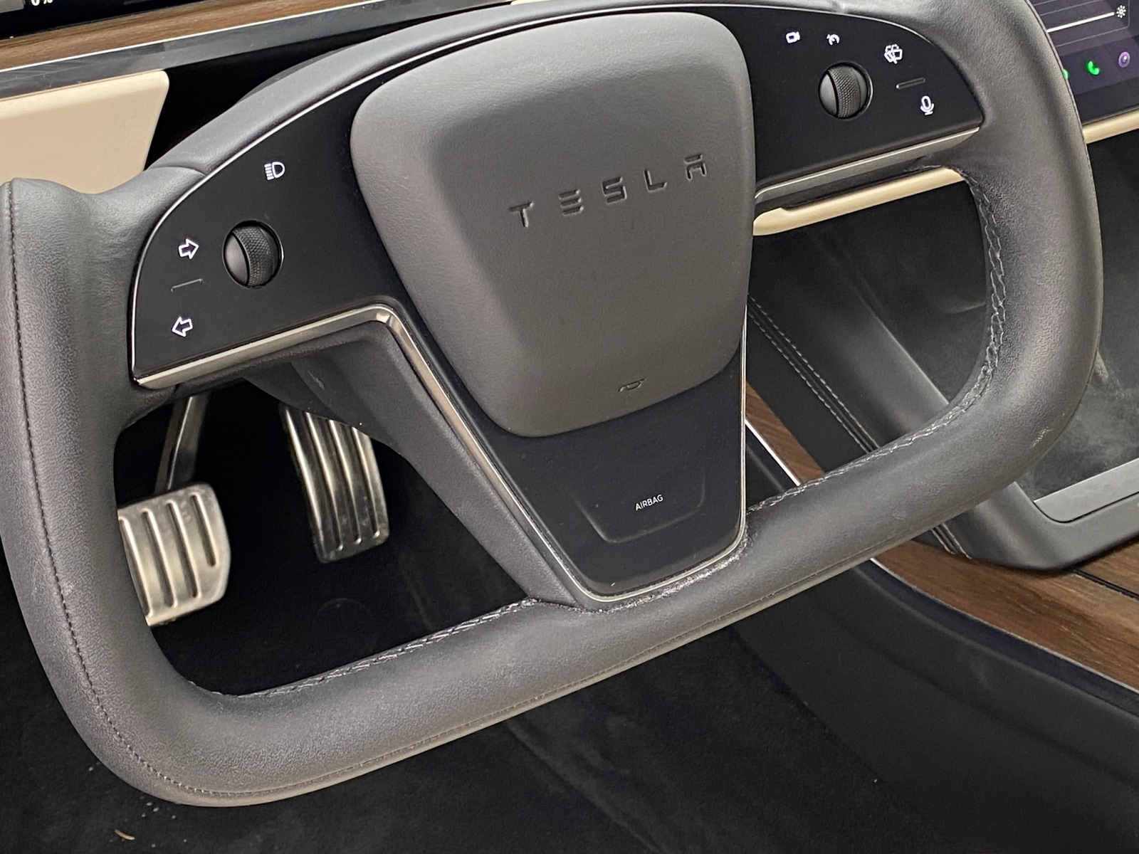 Thumbnail: 2022 Tesla Model S - 4