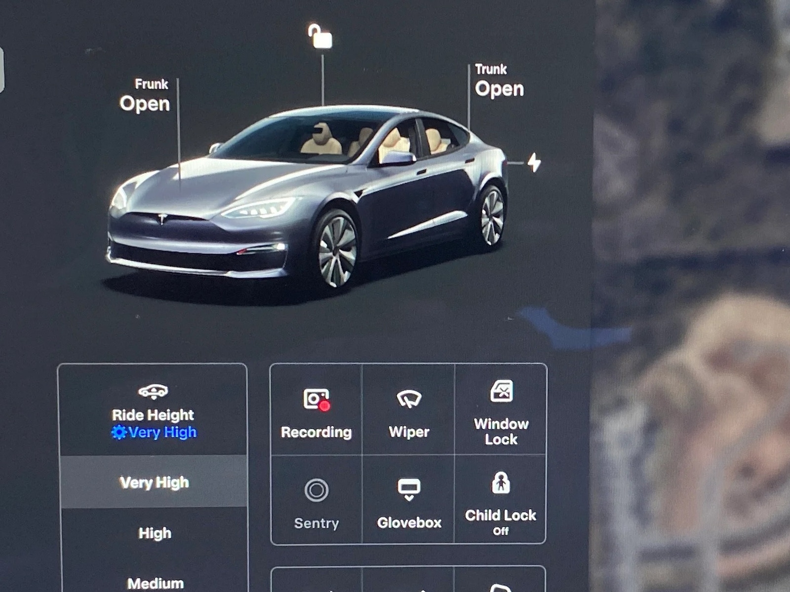 Thumbnail: 2022 Tesla Model S - 3