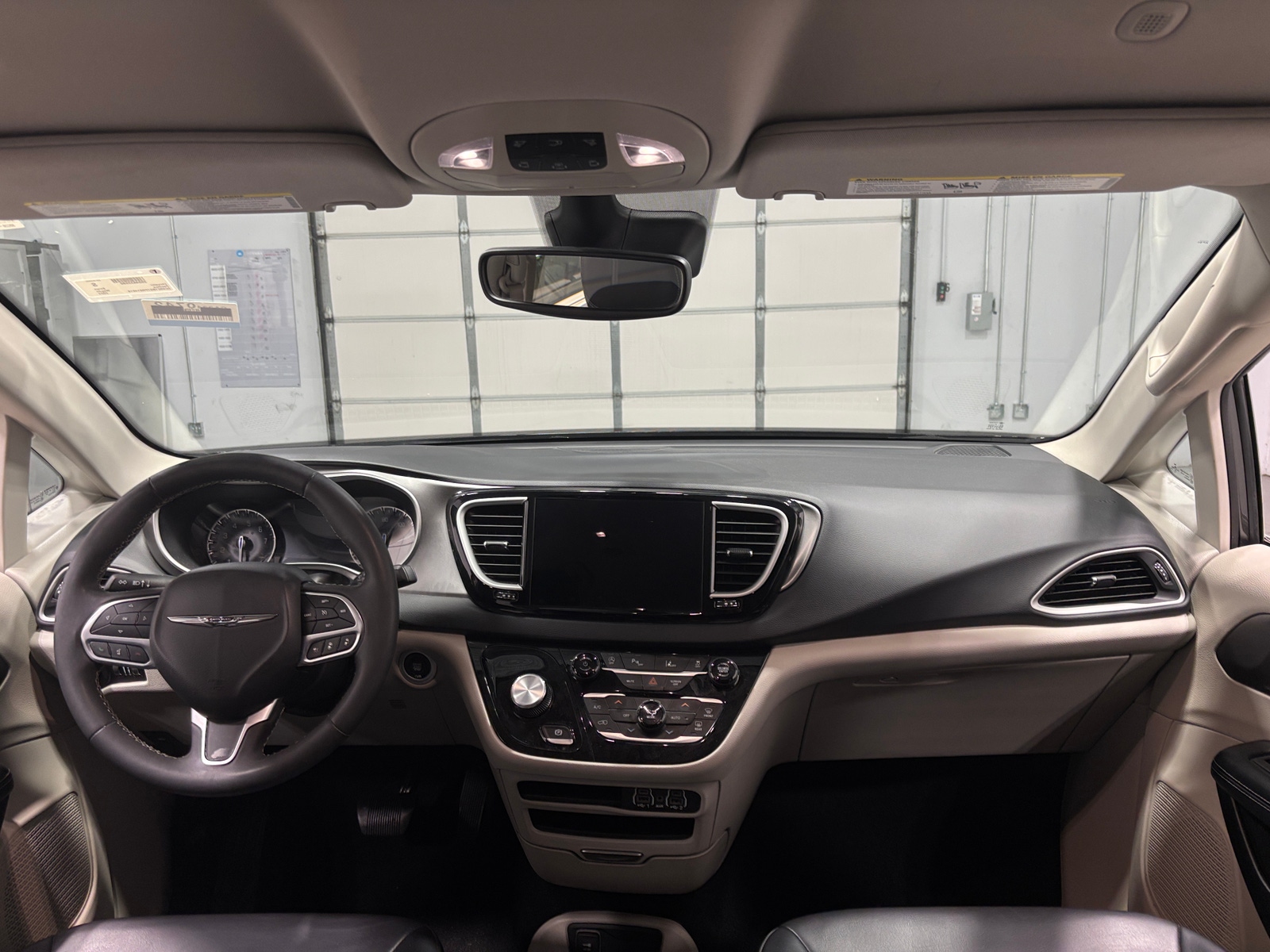 Thumbnail: 2023 Chrysler Pacifica - 2