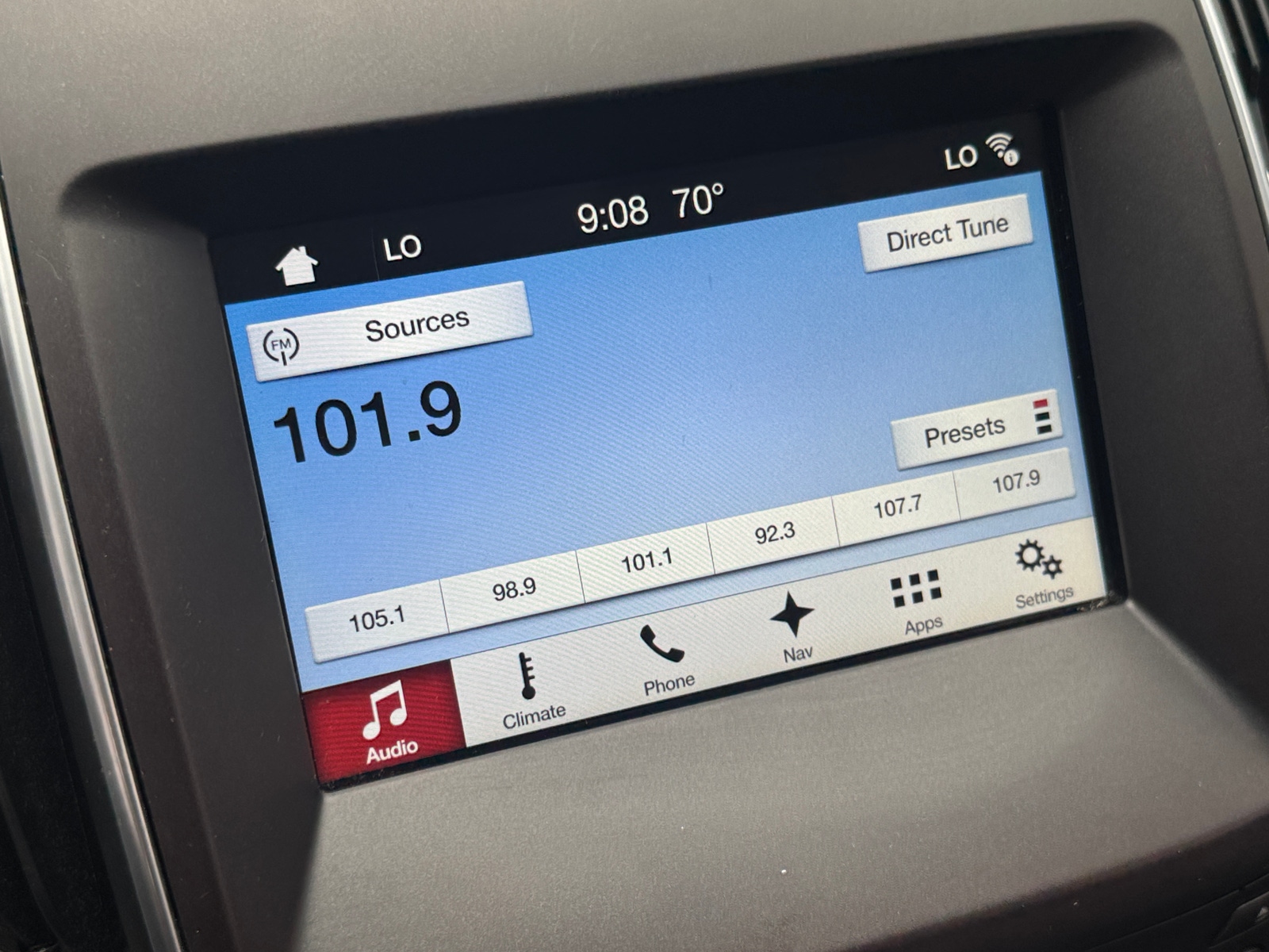 Thumbnail: 2017 Ford Edge - 3