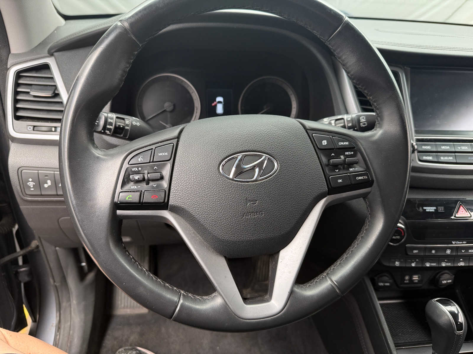 Thumbnail: 2017 Hyundai Tucson - 4