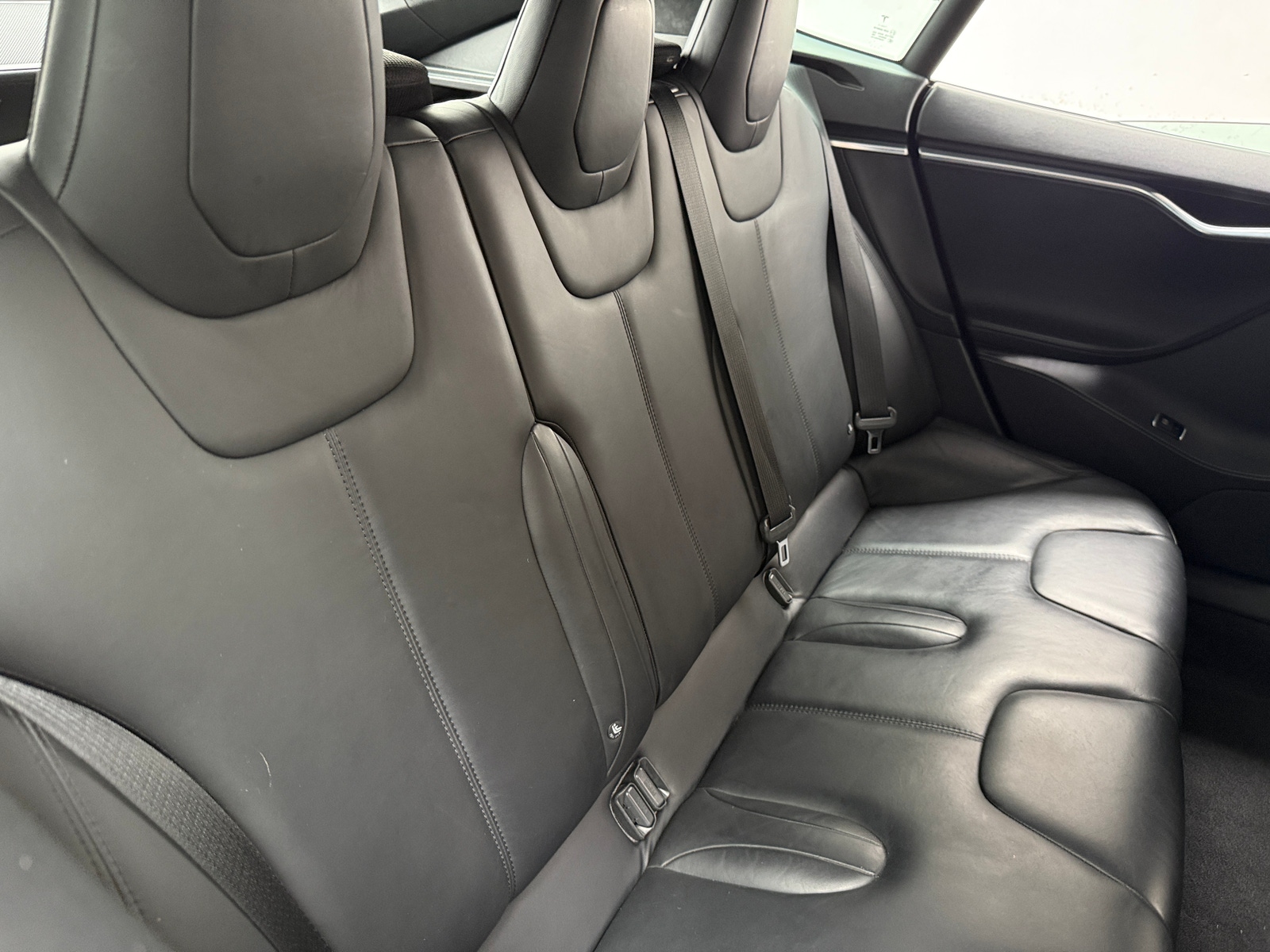 Thumbnail: 2014 Tesla Model S - 6