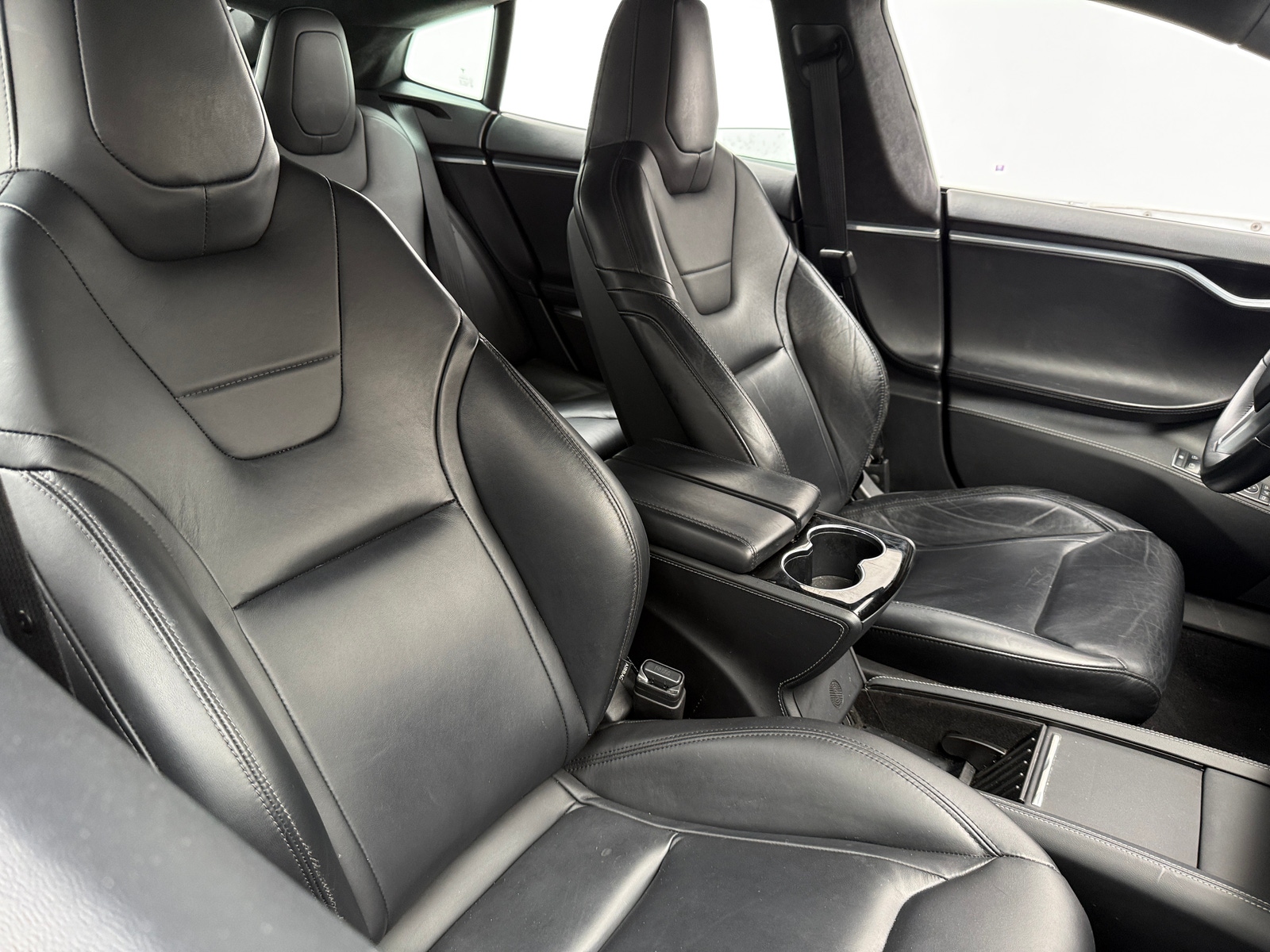 Thumbnail: 2014 Tesla Model S - 2