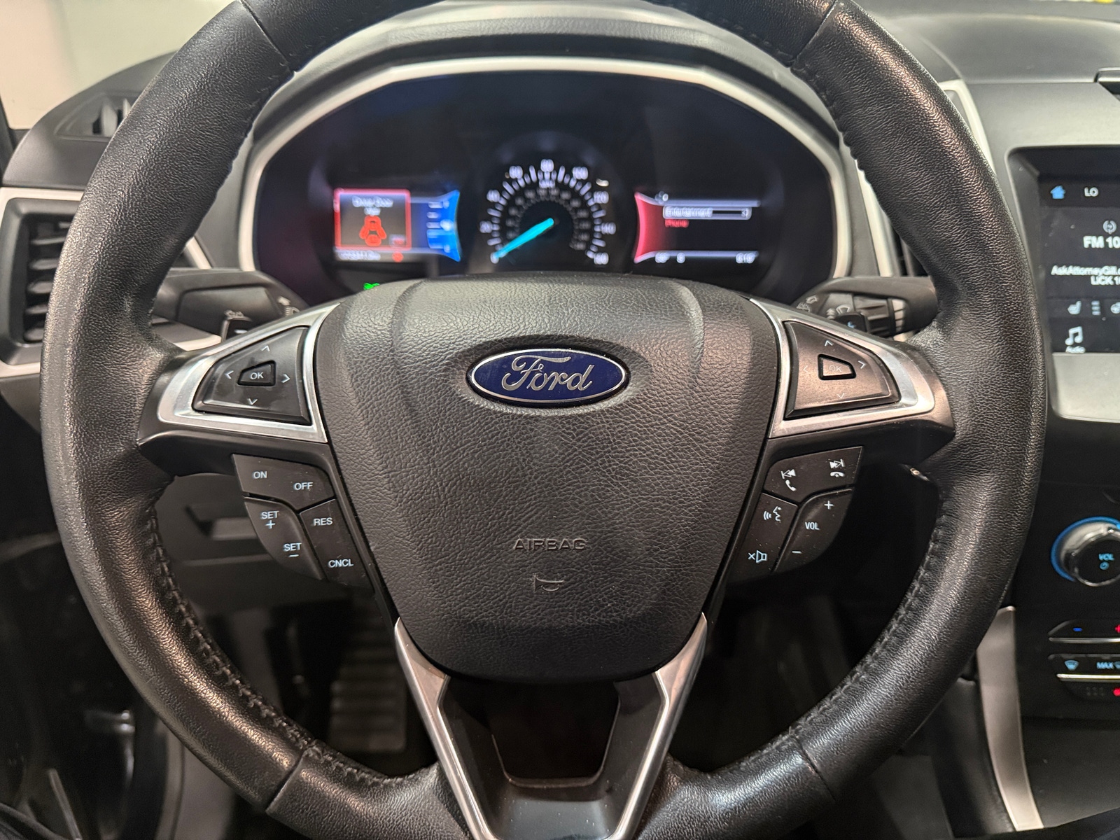 Thumbnail: 2016 Ford Edge - 4