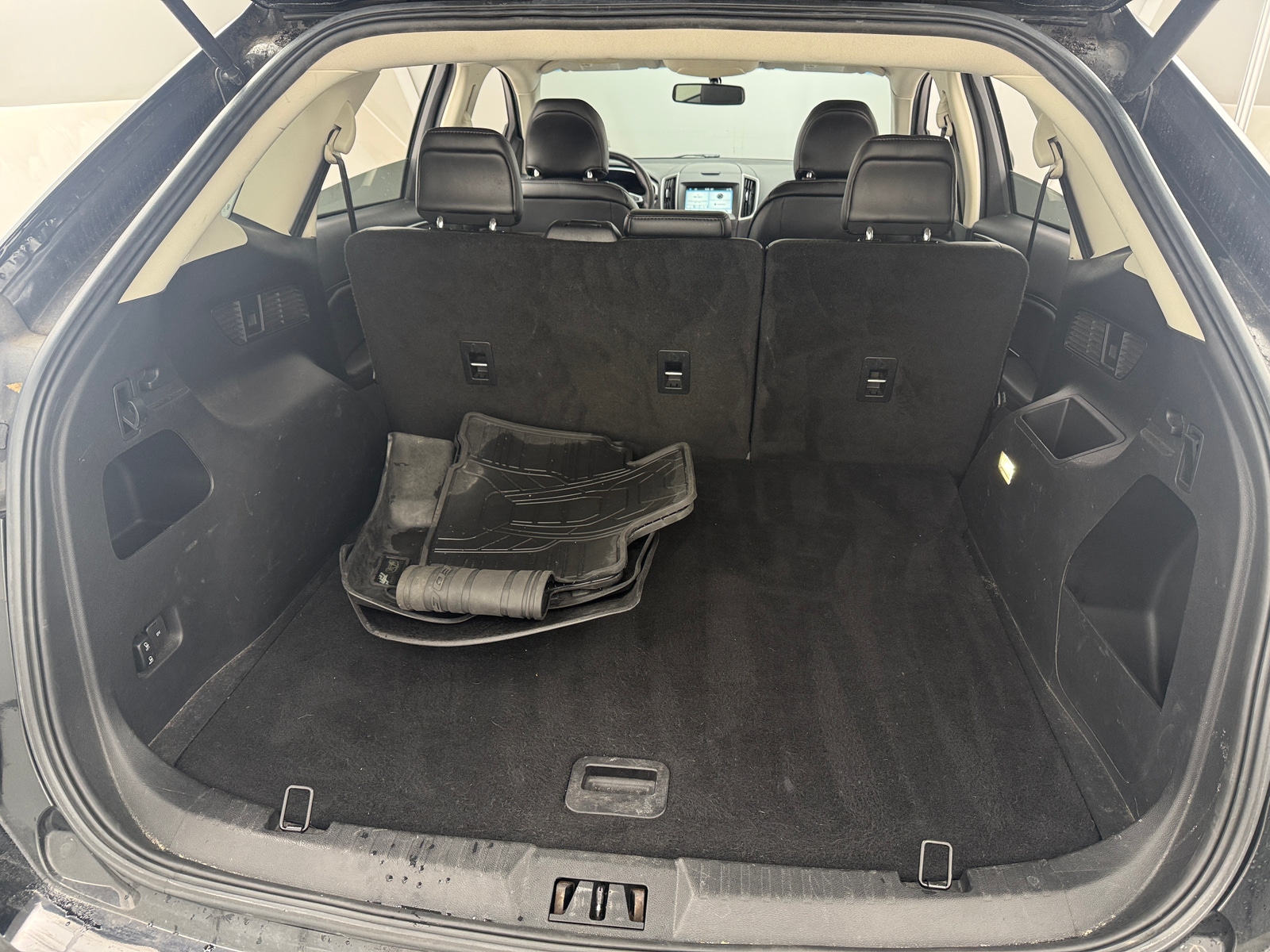 Thumbnail: 2016 Ford Edge - 6