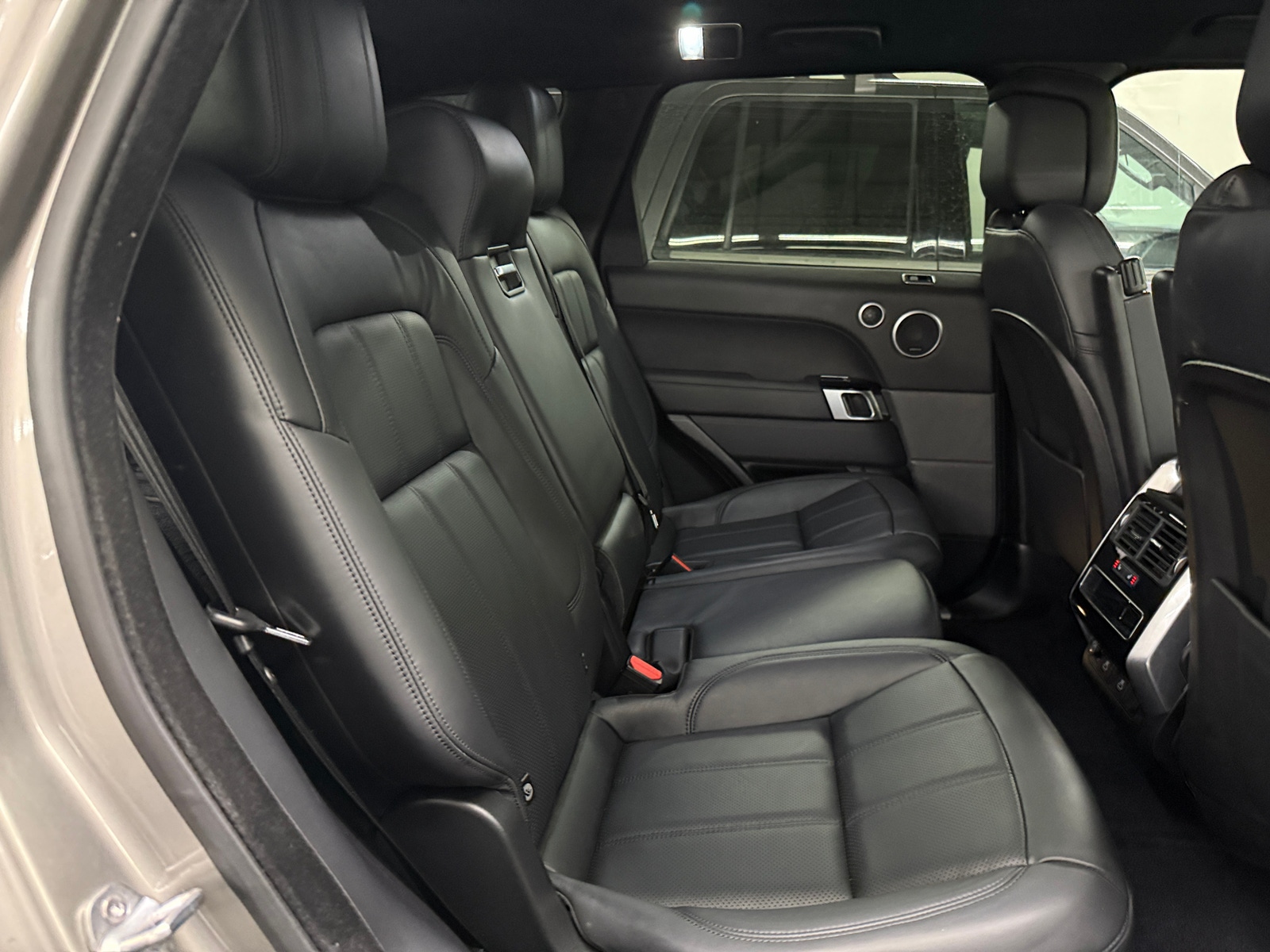 Thumbnail: 2022 Land Rover Range Rover Sport - 5