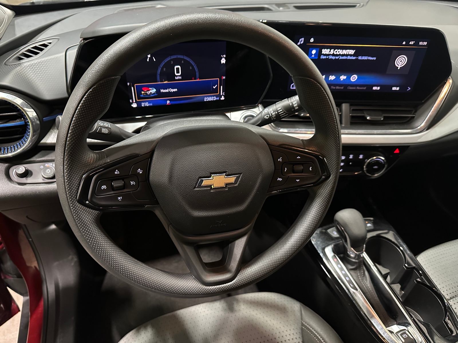 Thumbnail: 2025 Chevrolet Trax - 5