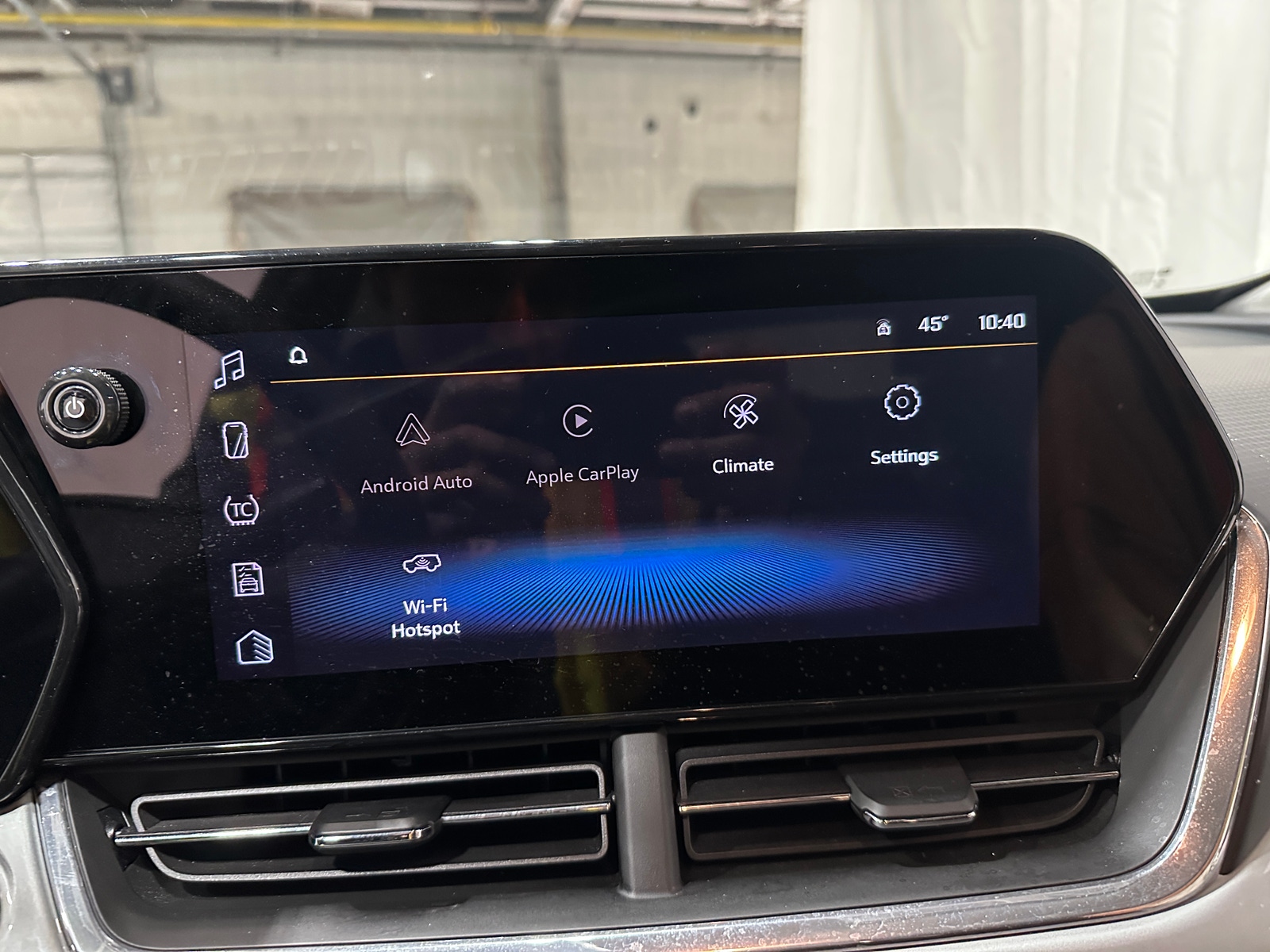 Thumbnail: 2025 Chevrolet Trax - 4