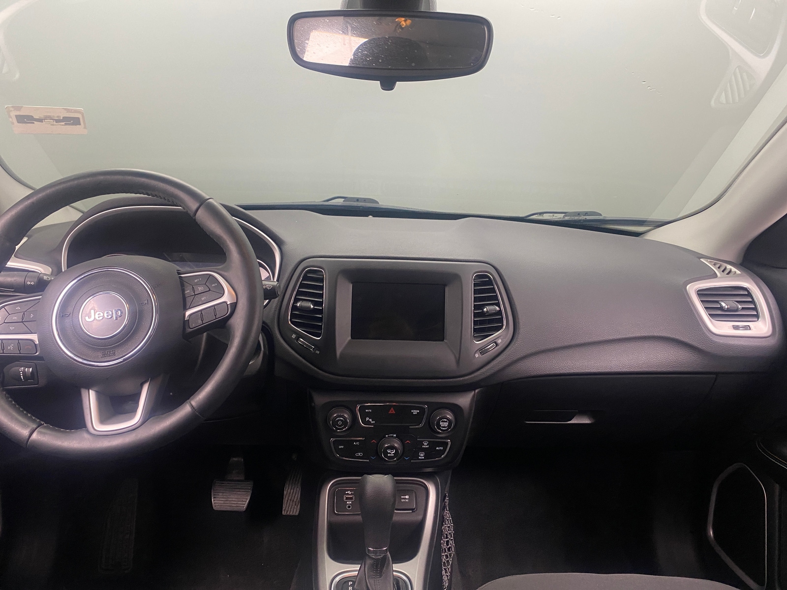 Thumbnail: 2019 Jeep Compass - 3