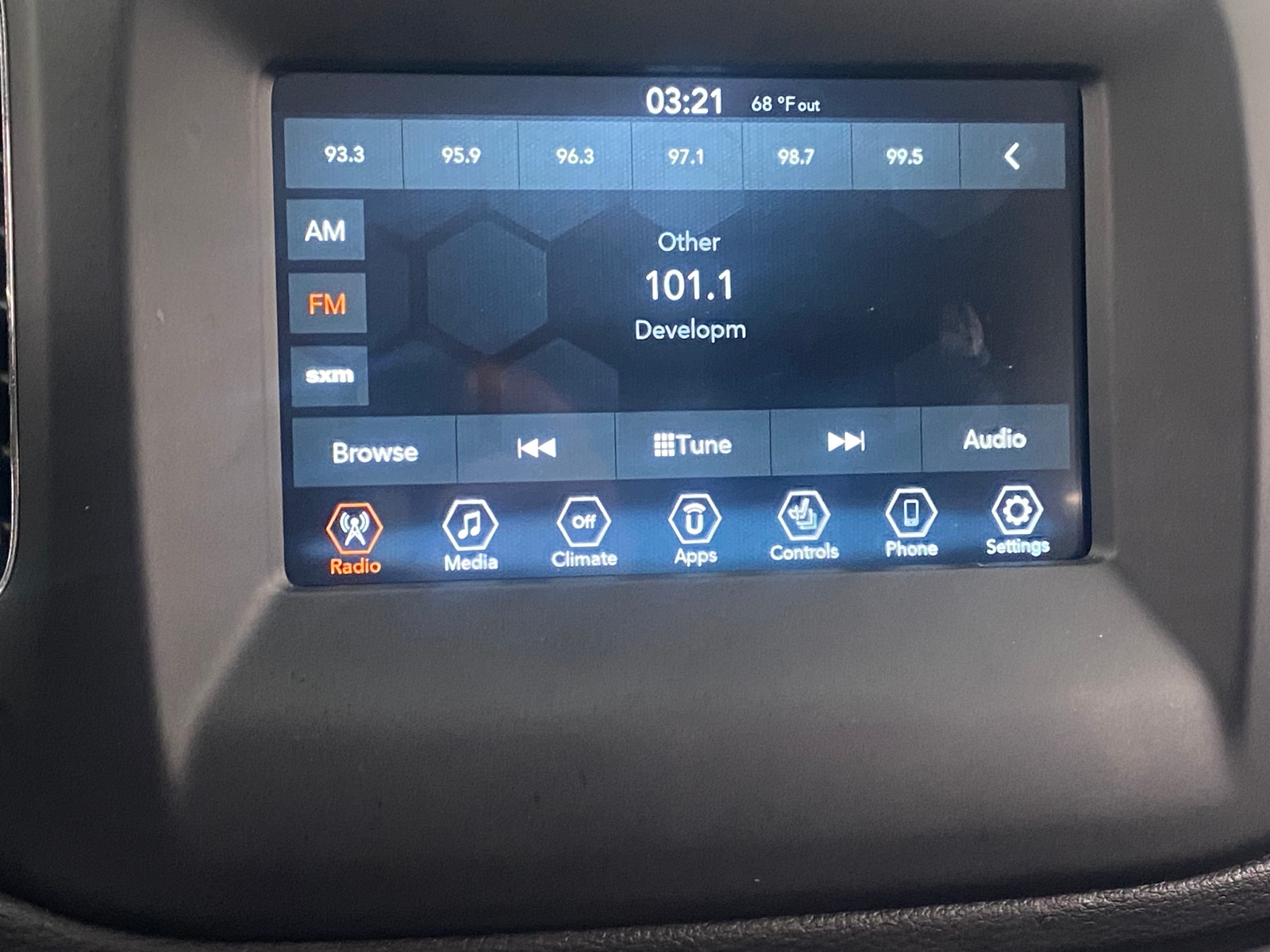 Thumbnail: 2019 Jeep Compass - 4