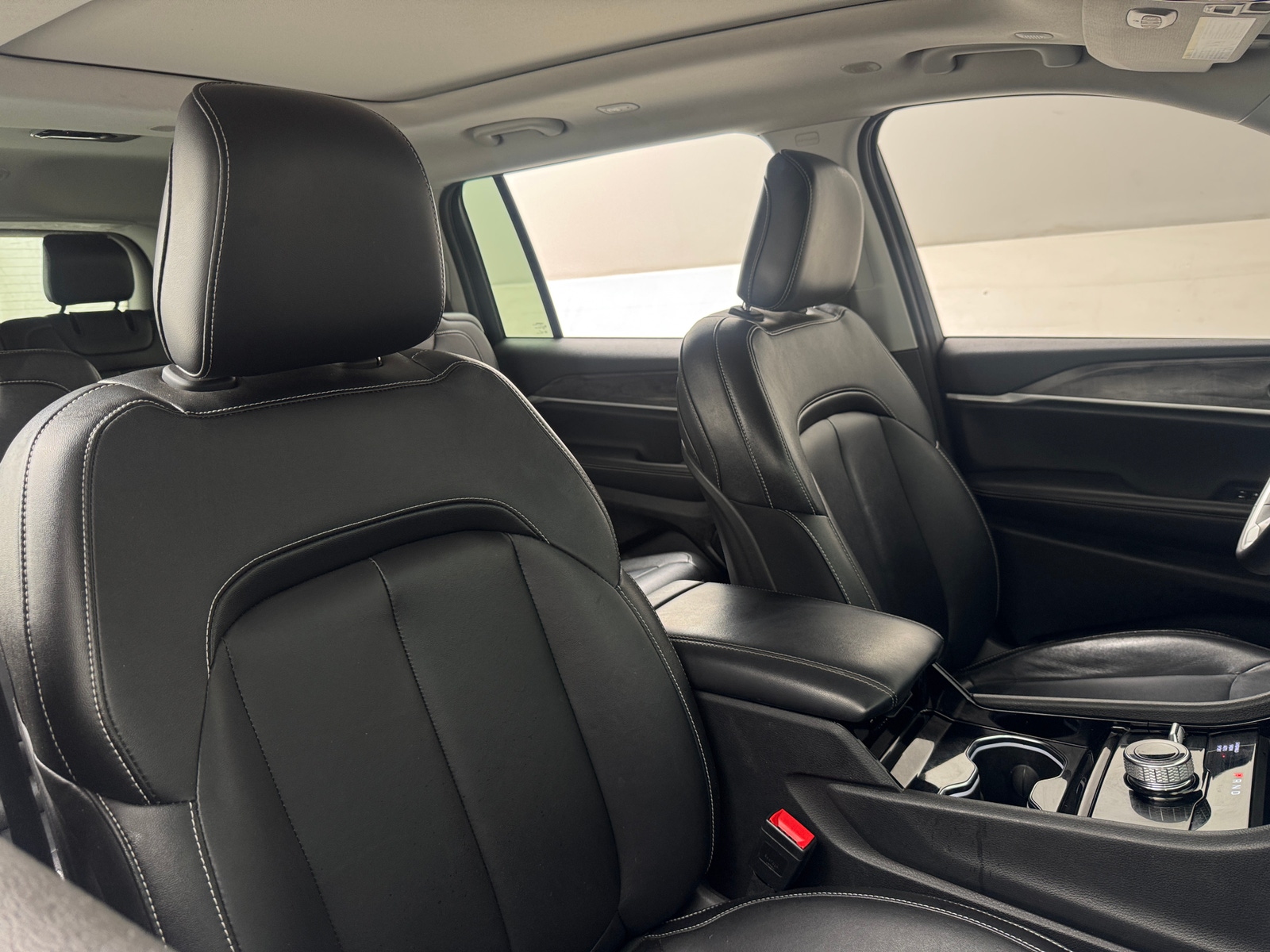 Thumbnail: 2023 Jeep Grand Cherokee L - 2