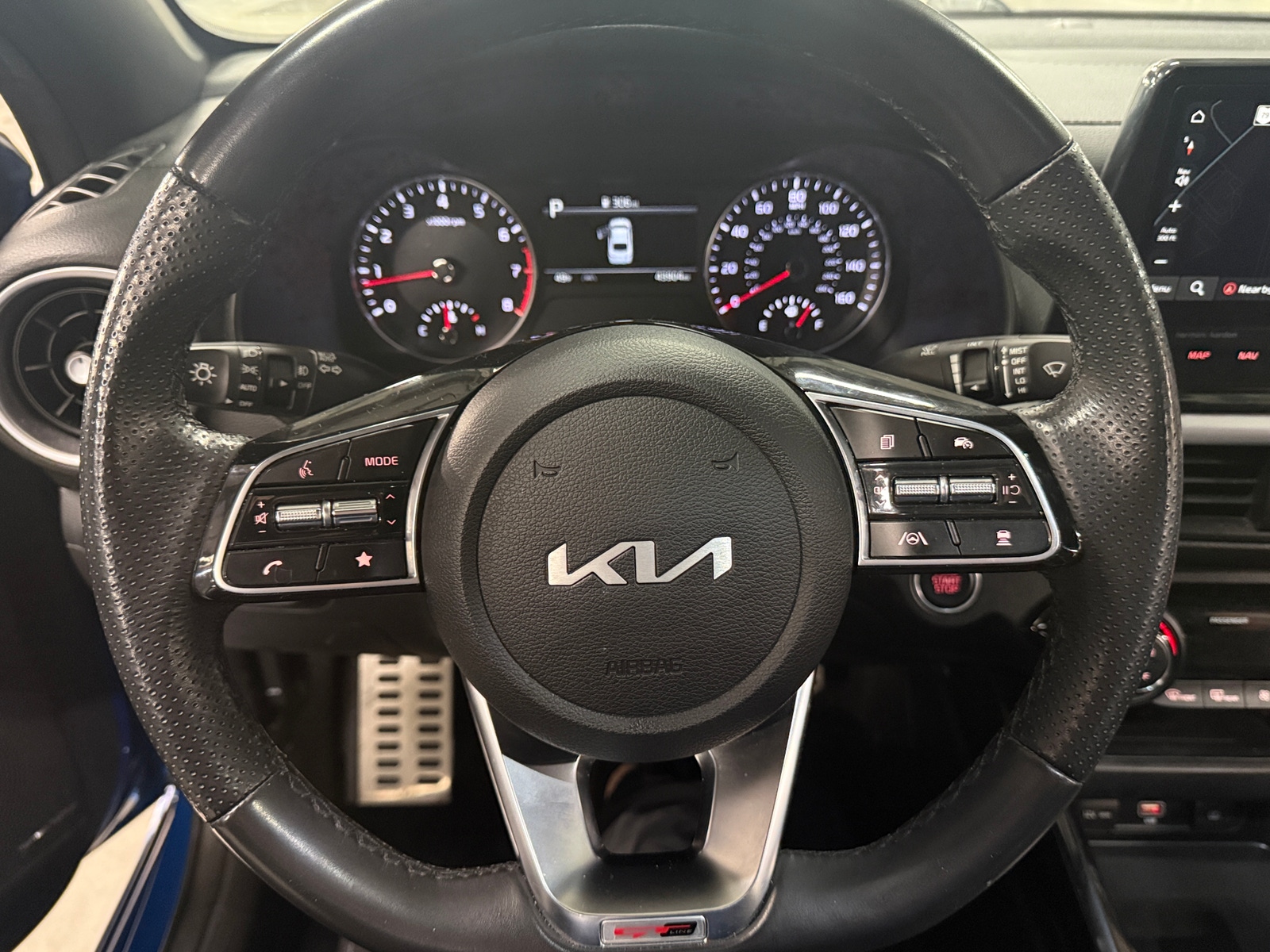 Thumbnail: 2023 Kia Forte - 4