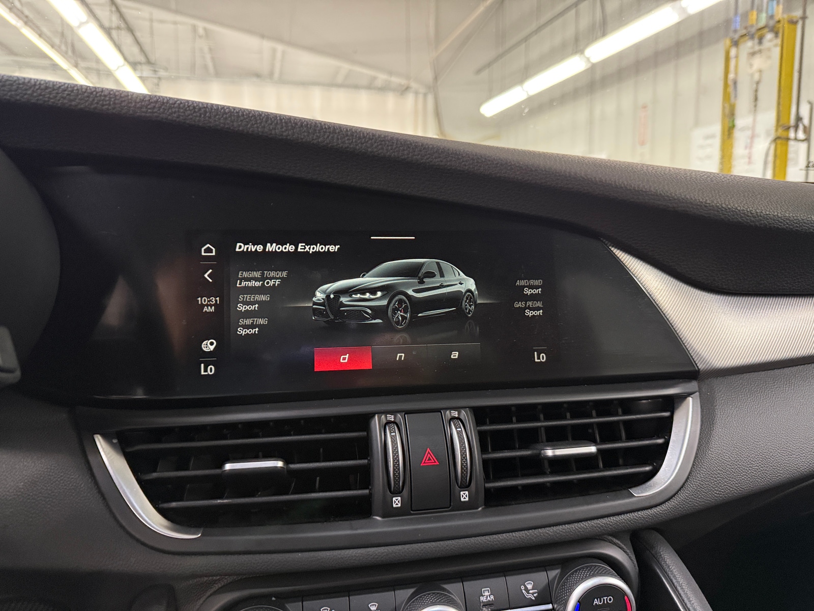 Thumbnail: 2024 Alfa Romeo Giulia - 3