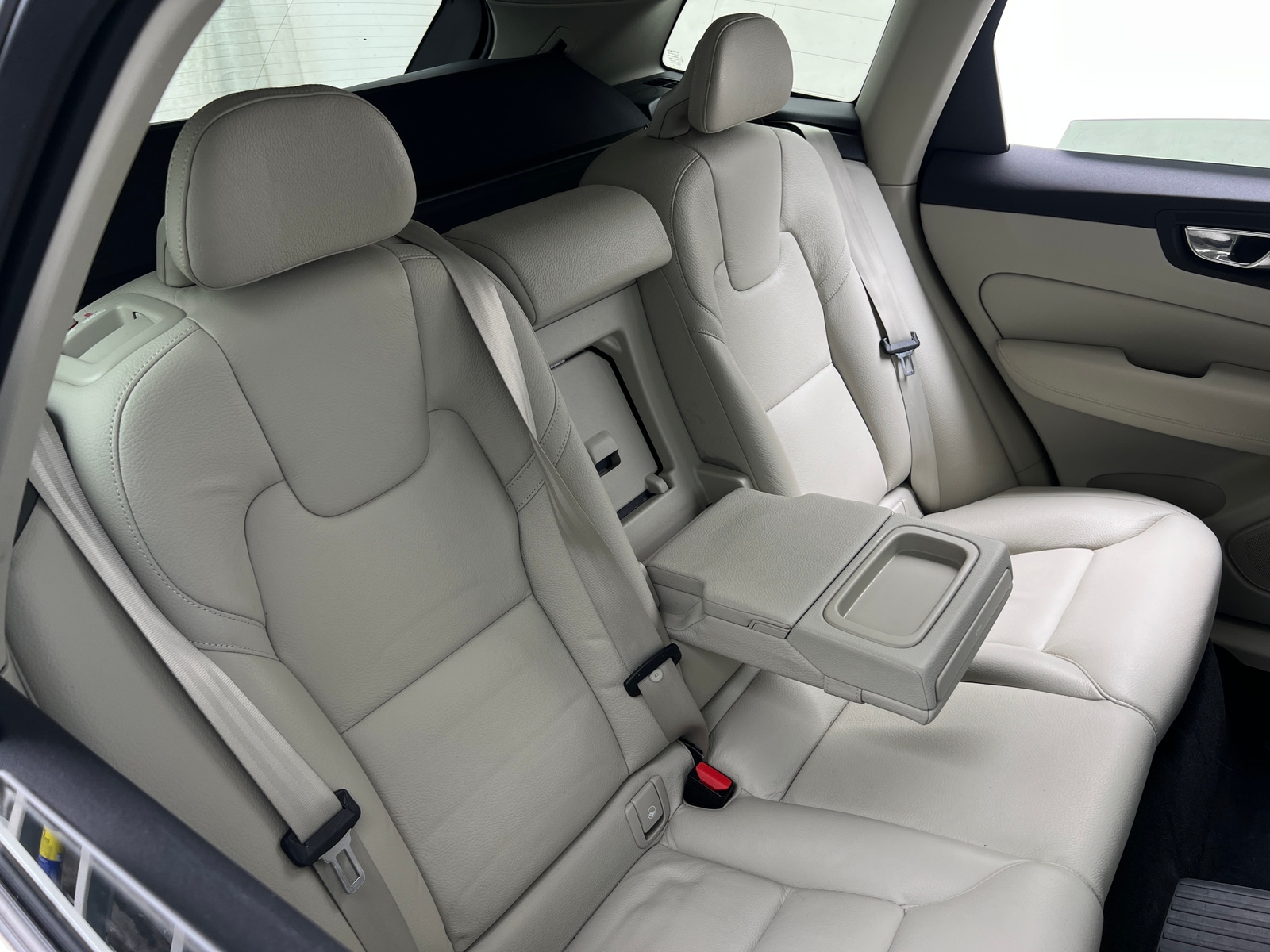 Thumbnail: 2018 Volvo XC60 - 5