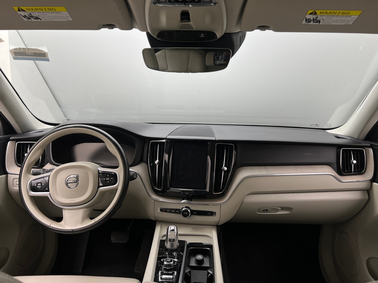 Thumbnail: 2018 Volvo XC60 - 2