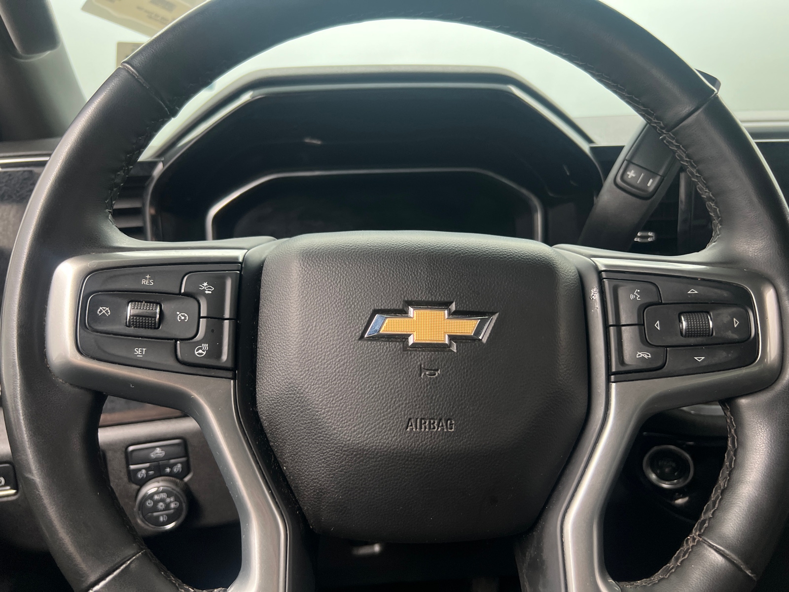 Thumbnail: 2025 Chevrolet Silverado 2500 - 5