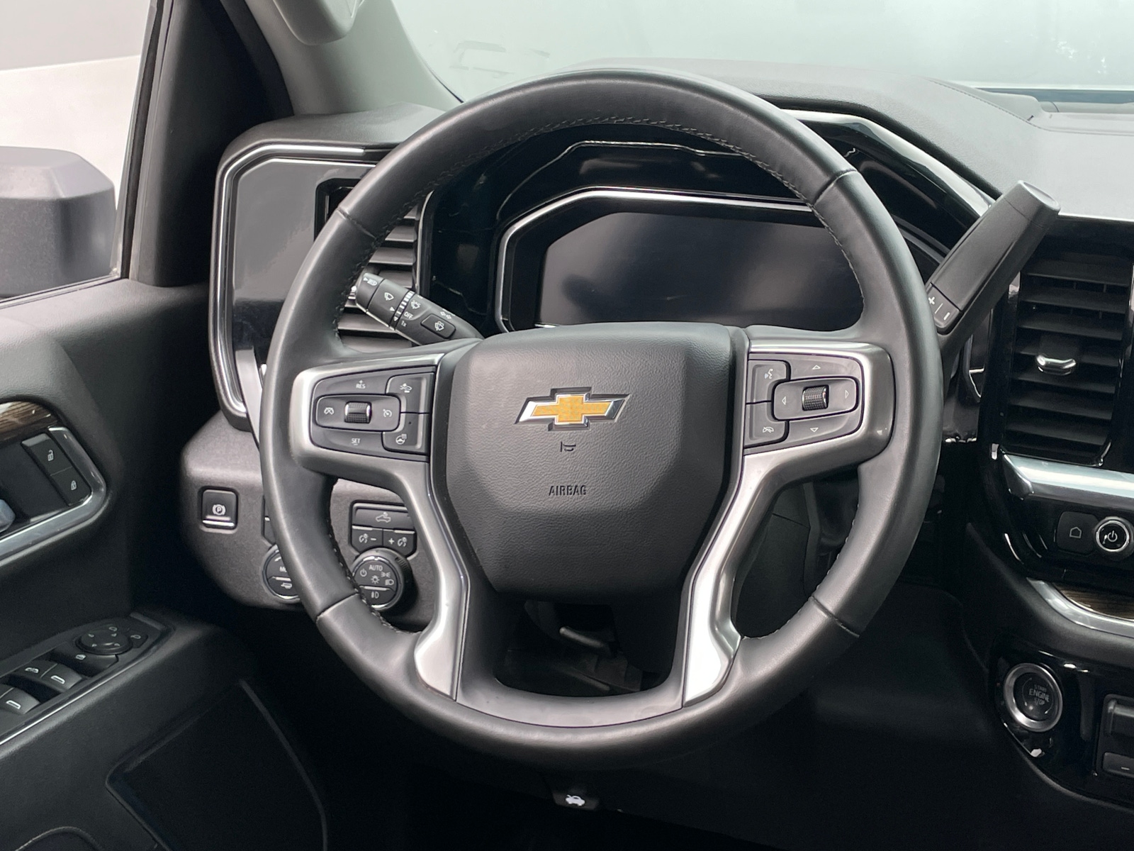 Thumbnail: 2025 Chevrolet Silverado 2500 - 5