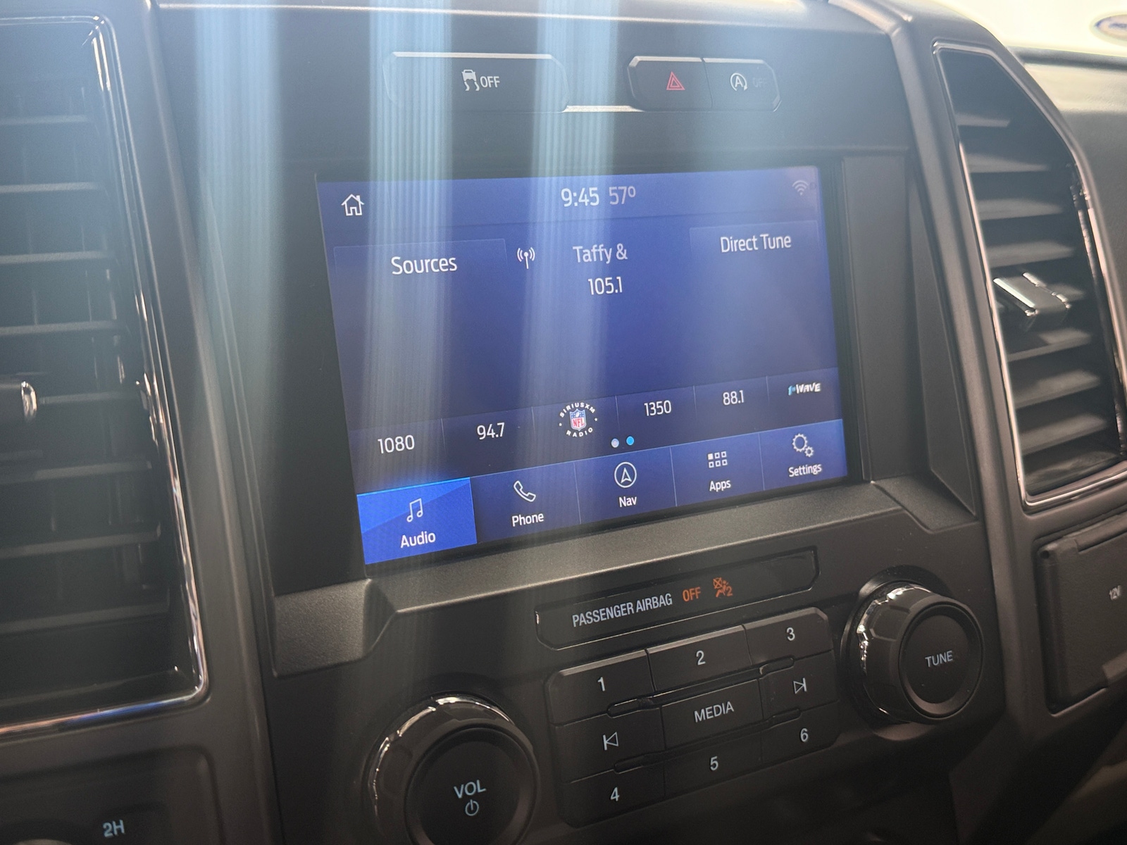 Thumbnail: 2020 Ford Econoline - 4