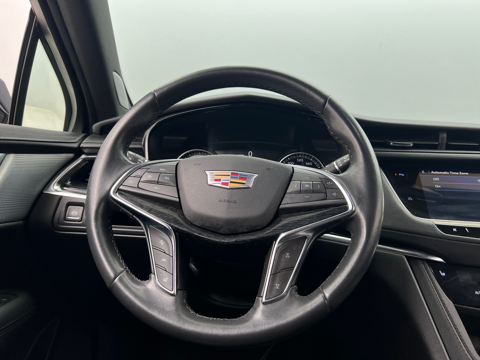 Thumbnail: 2021 Cadillac XT5 - 4