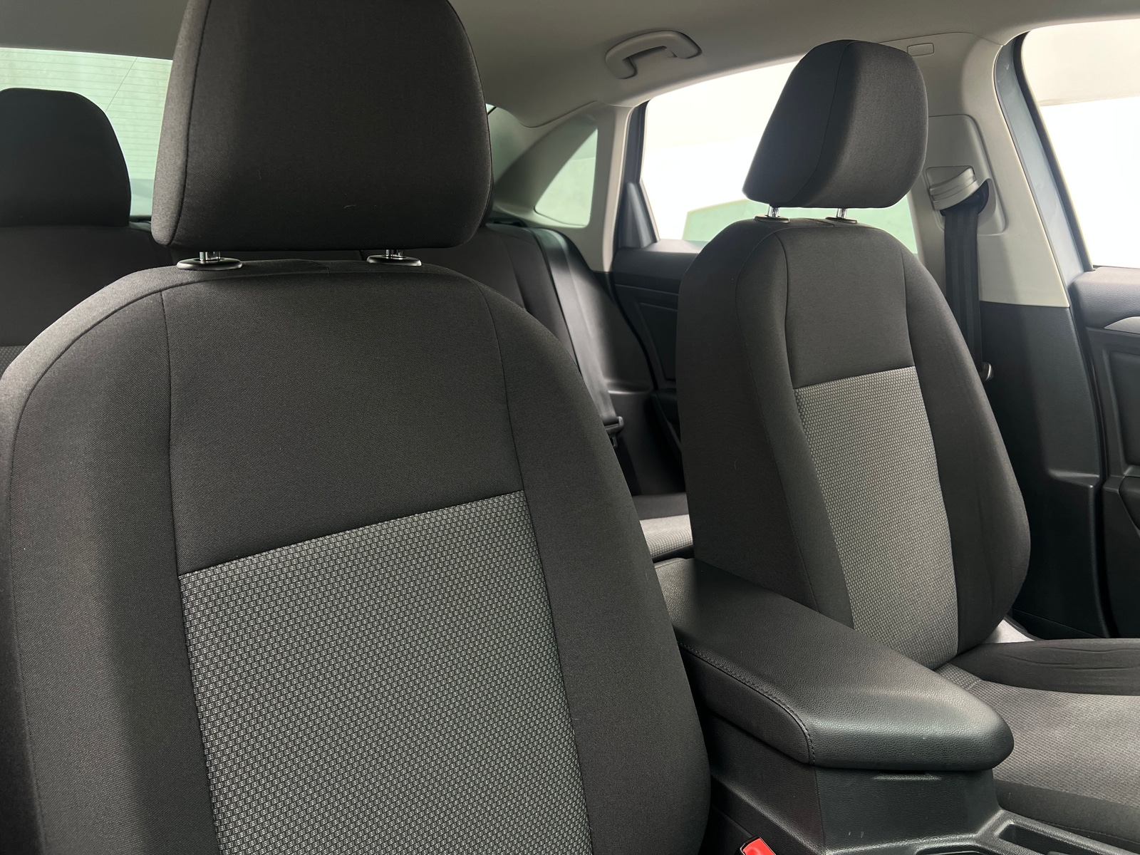 Thumbnail: 2020 Volkswagen Jetta - 2